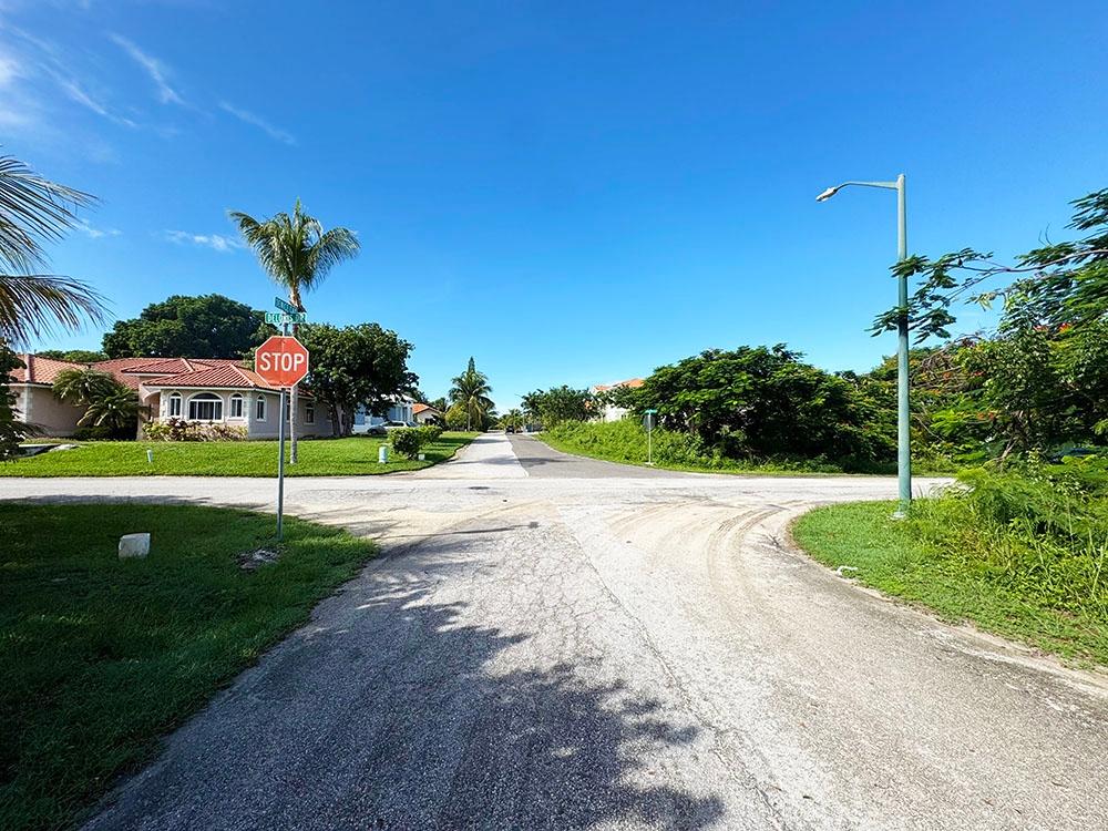 LOT 11 BLK 1 VENICE  BAY