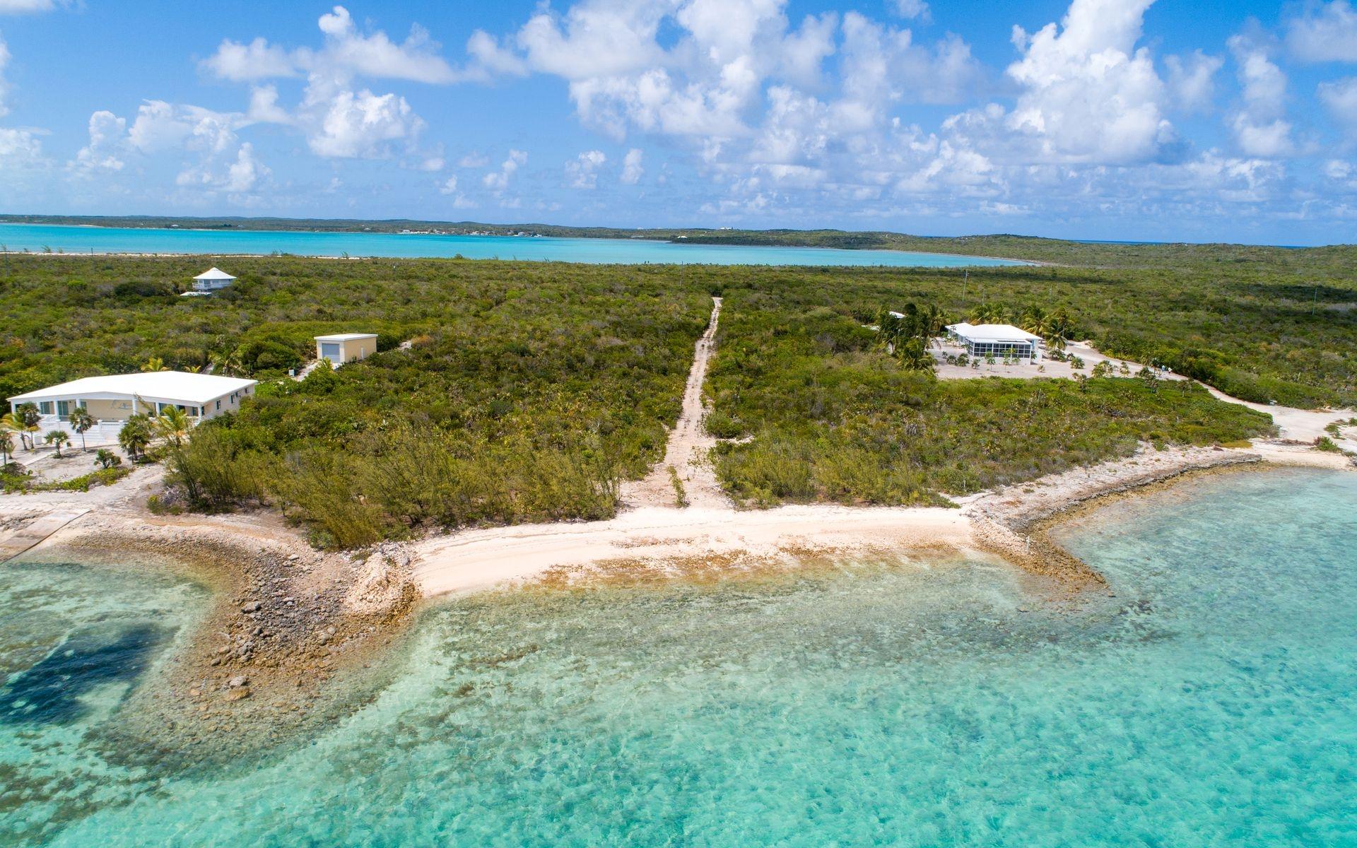 BEACHFRONT INDIAN HOLE PT