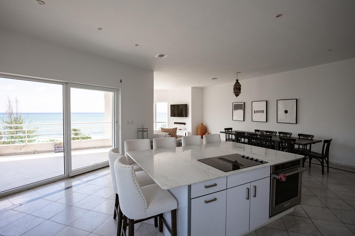 THE OCEANVIEW