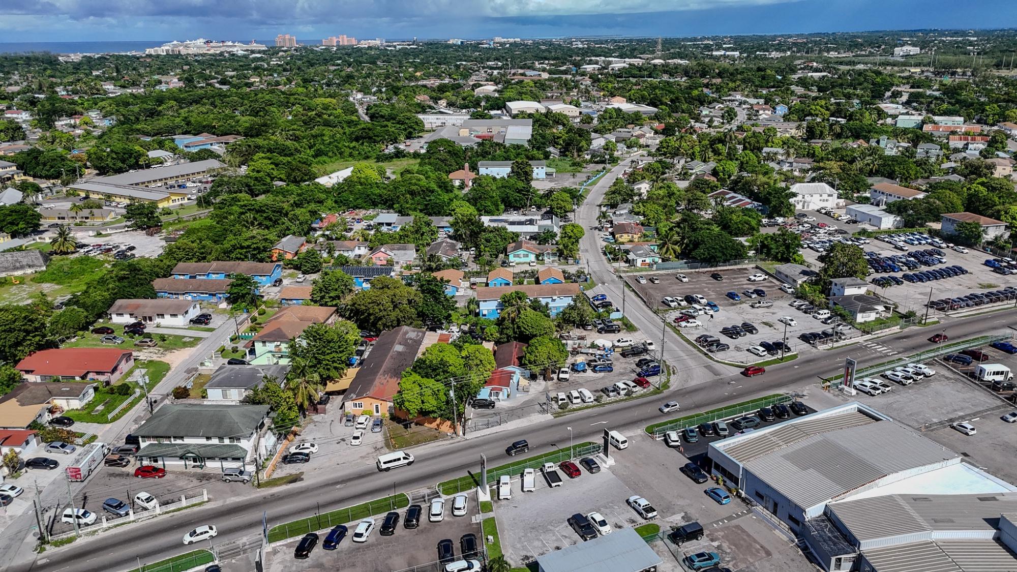 Thompson Blvd, 9&10