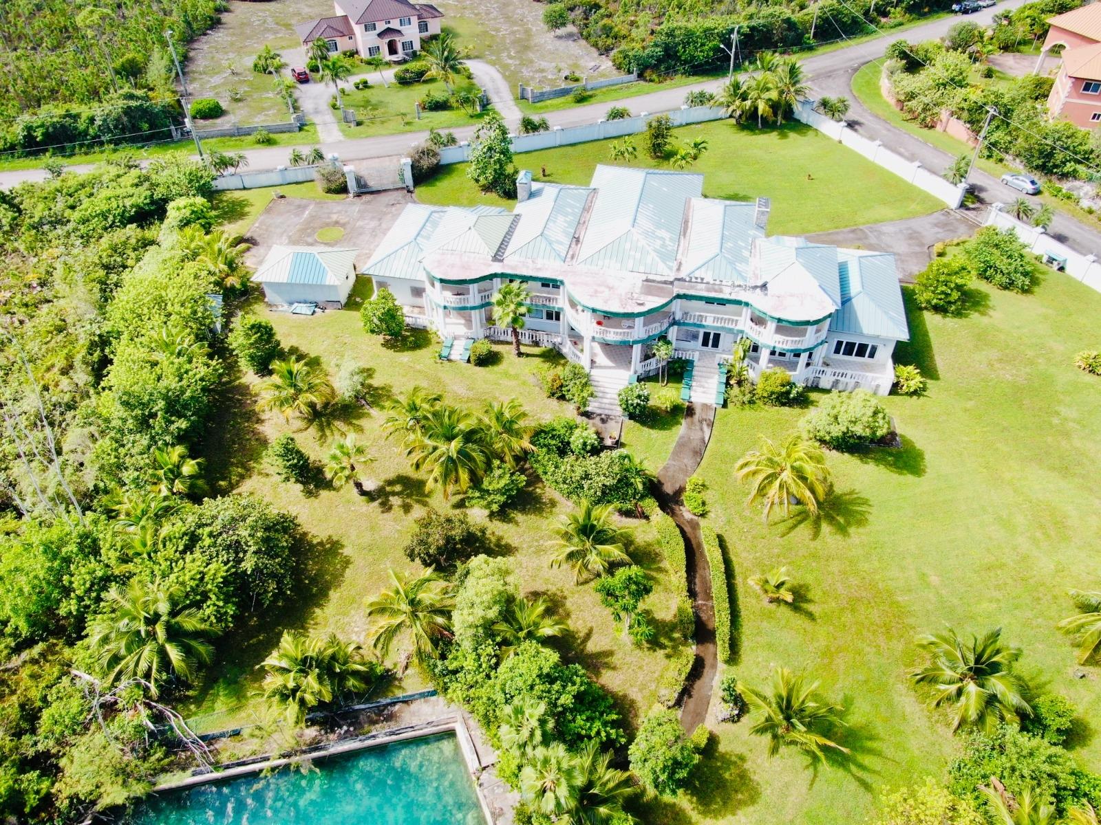 BAHAMAS DRIVE COLONY BAY