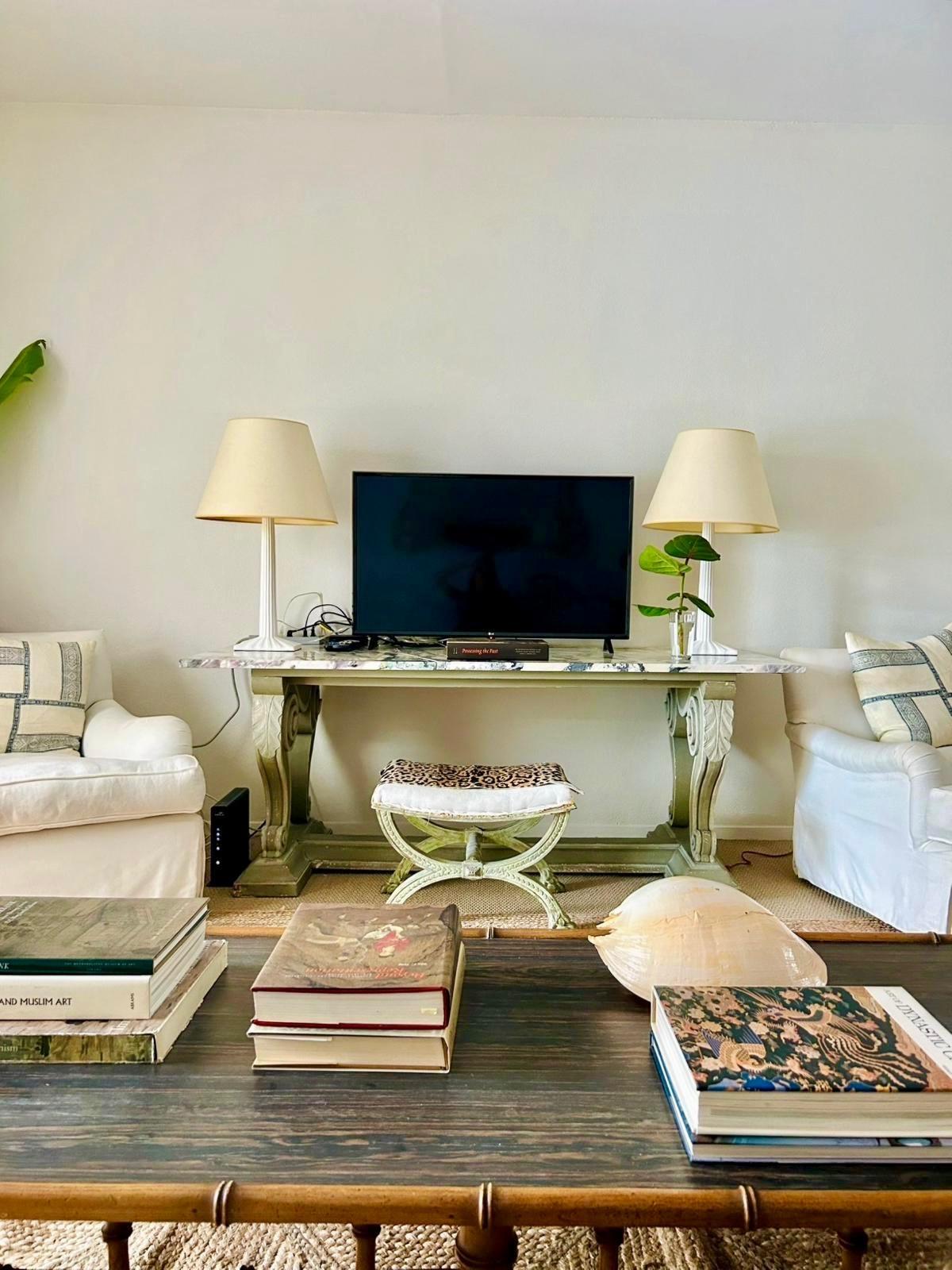 BAYVIEW SUITES