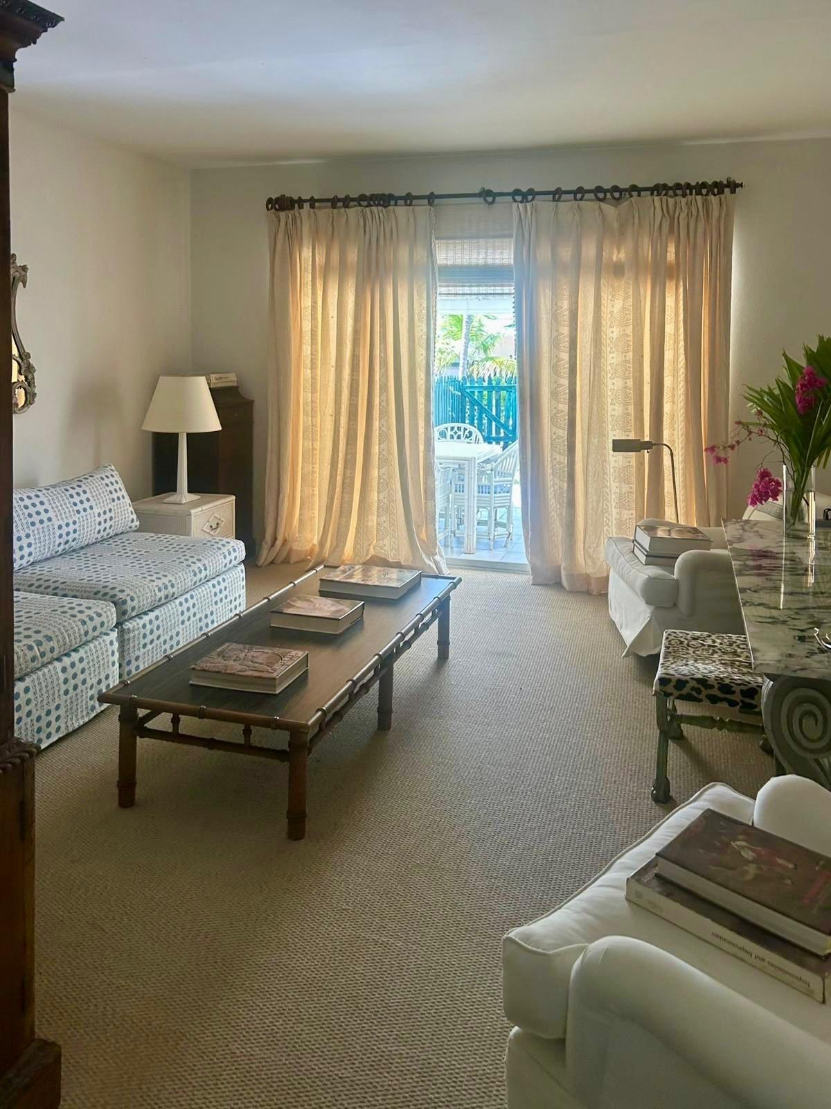 BAYVIEW SUITES
