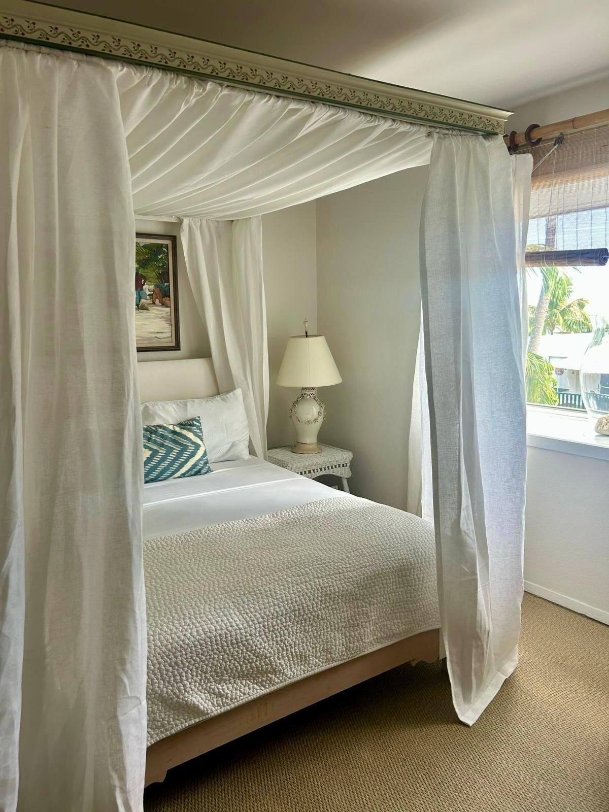 BAYVIEW SUITES