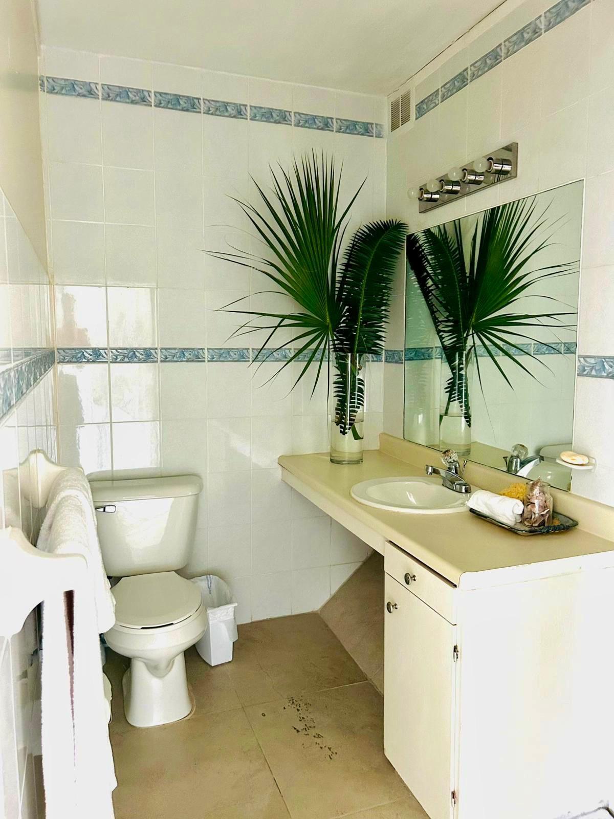 BAYVIEW SUITES