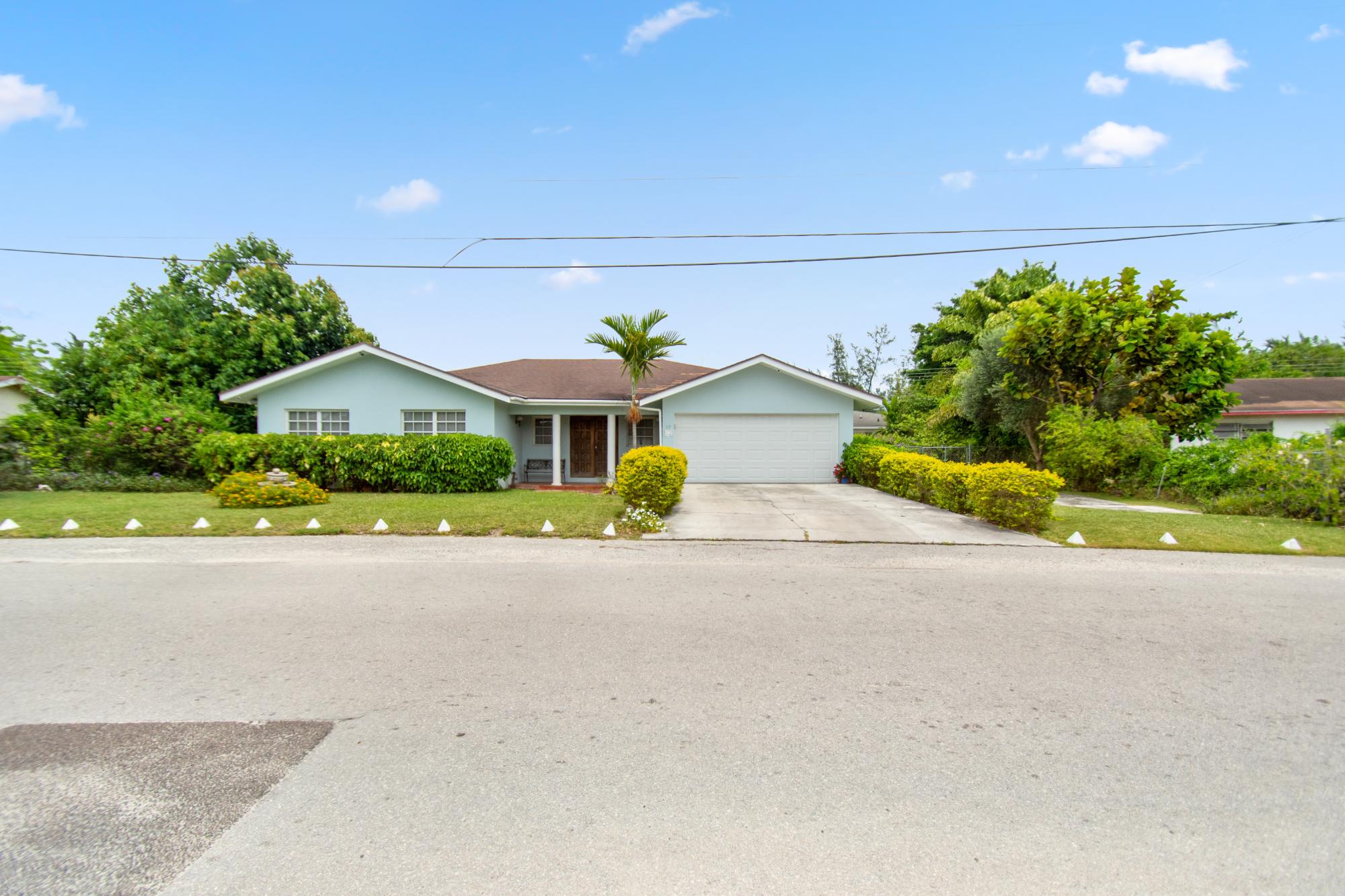 SEA BREEZE ESTATES
