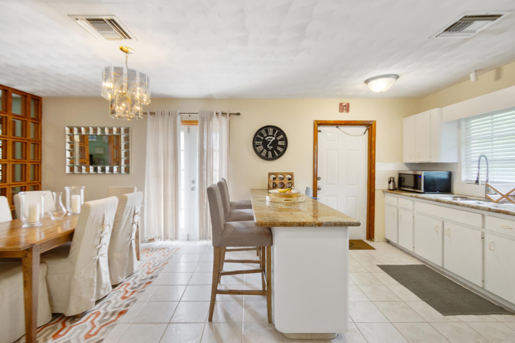 SEA BREEZE ESTATES