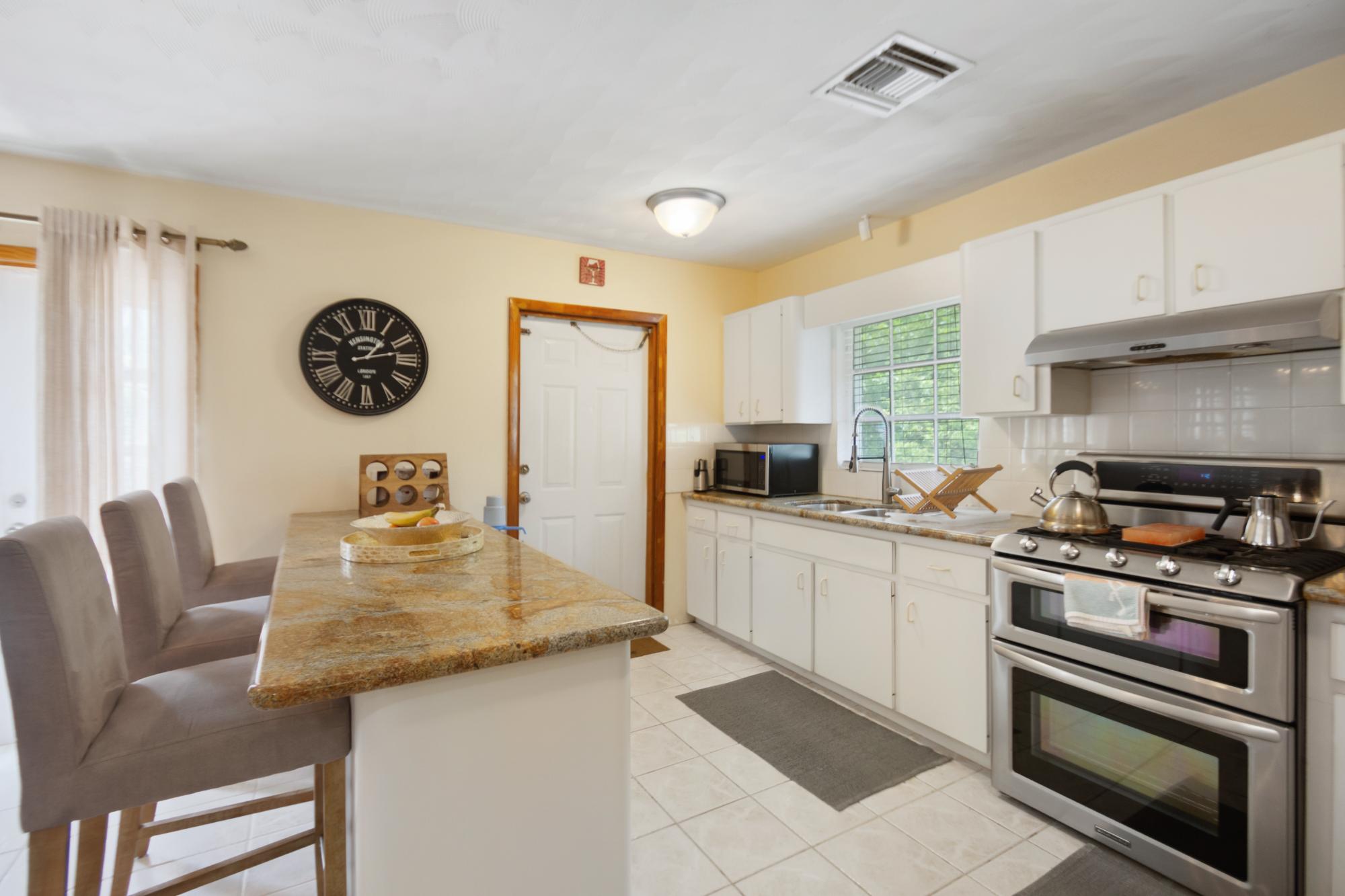 SEA BREEZE ESTATES