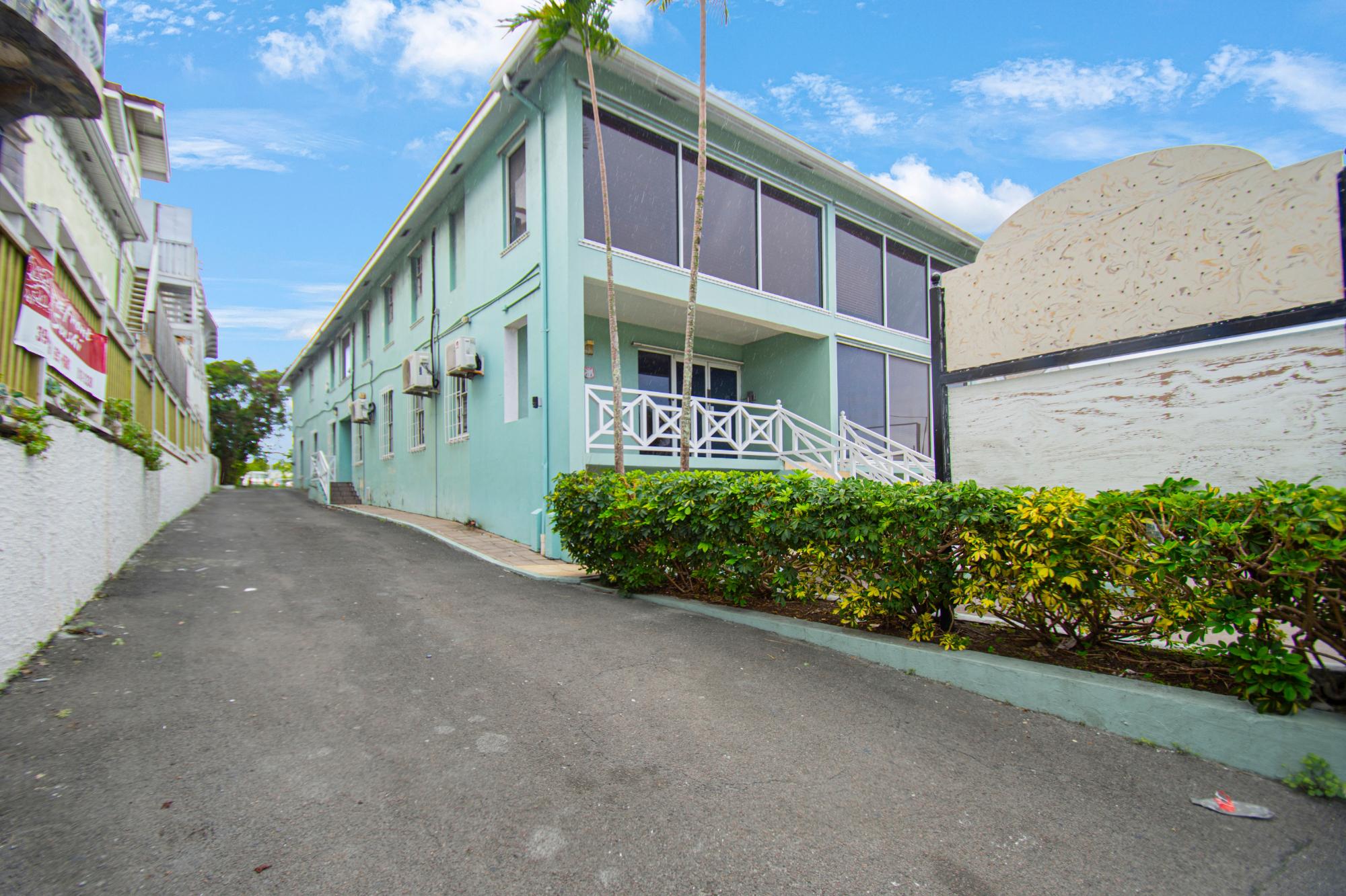 81 East Bay Street