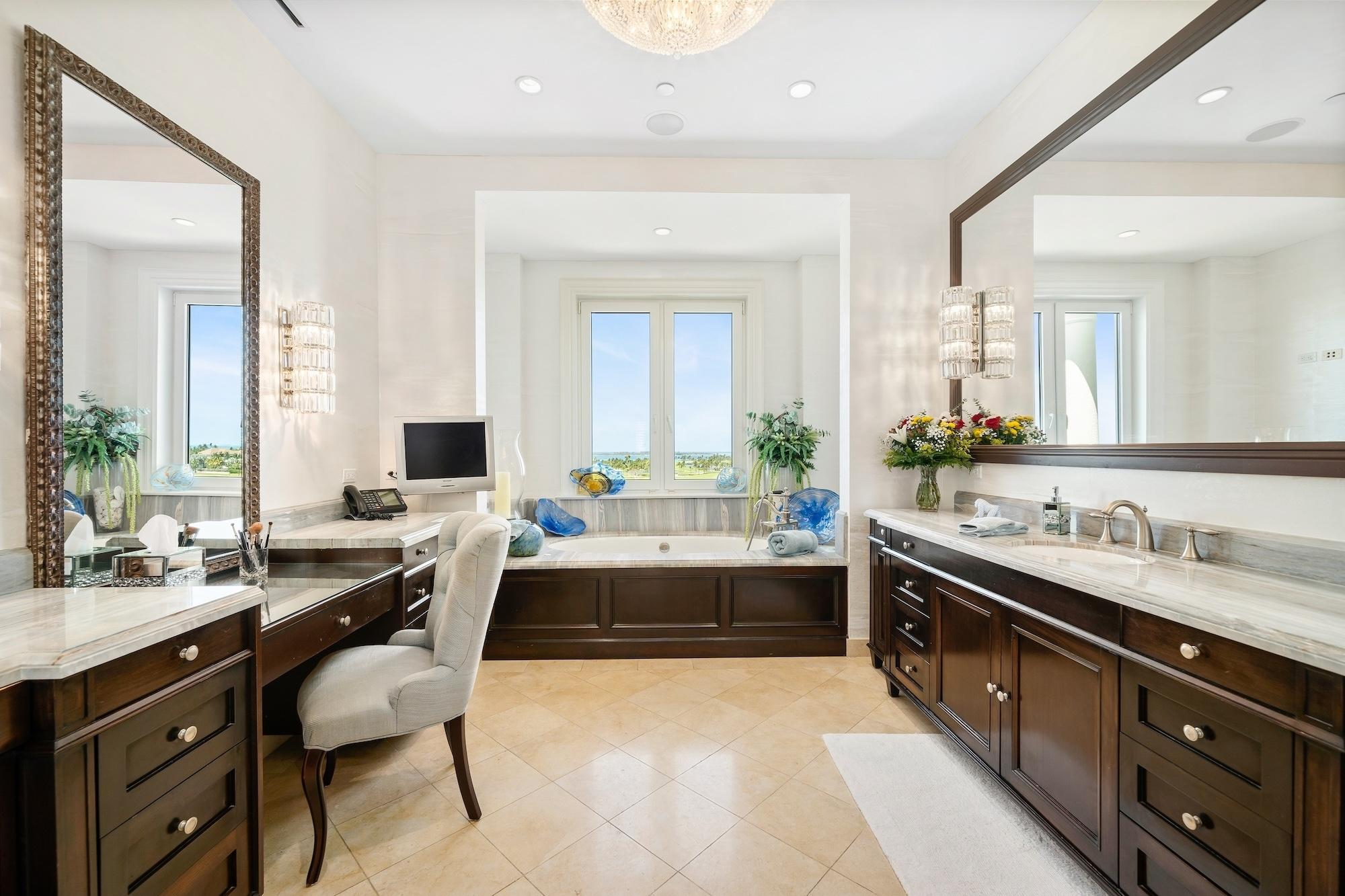 OCEAN CLUB RESIDENCES