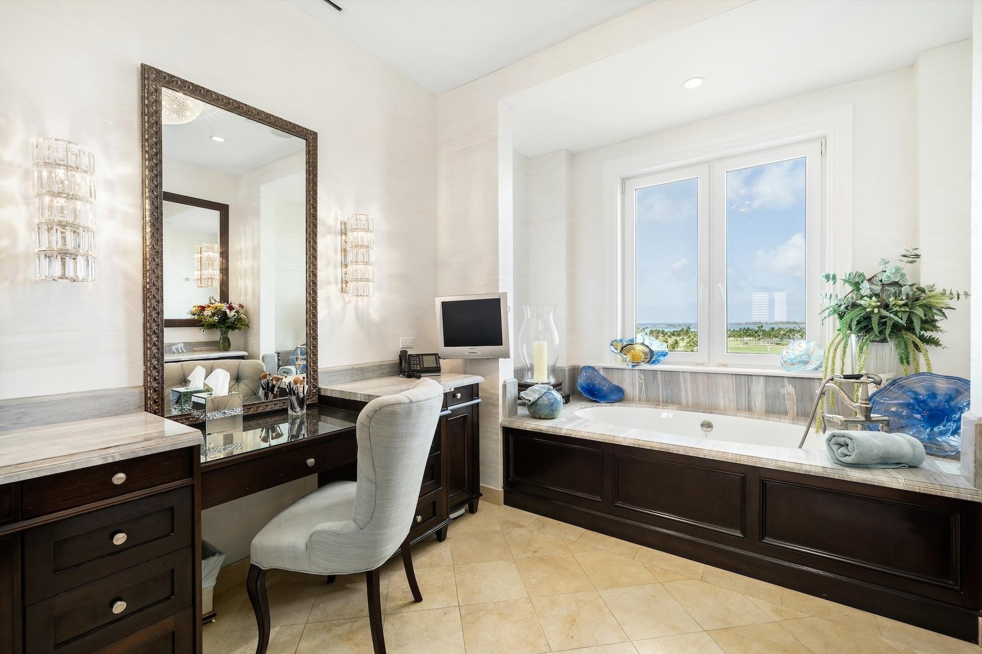 OCEAN CLUB RESIDENCES