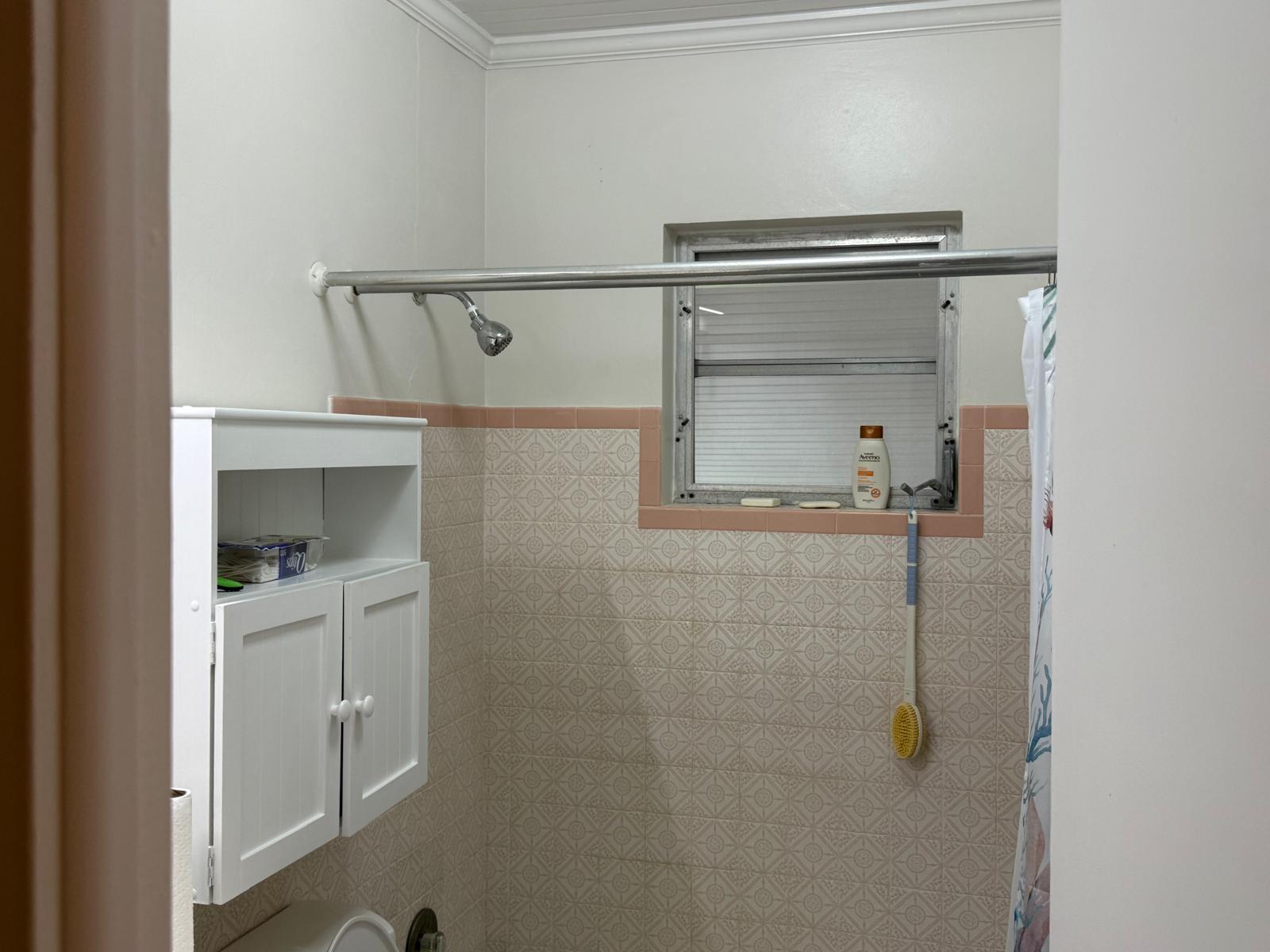 LEO PINDER MAIN STREET