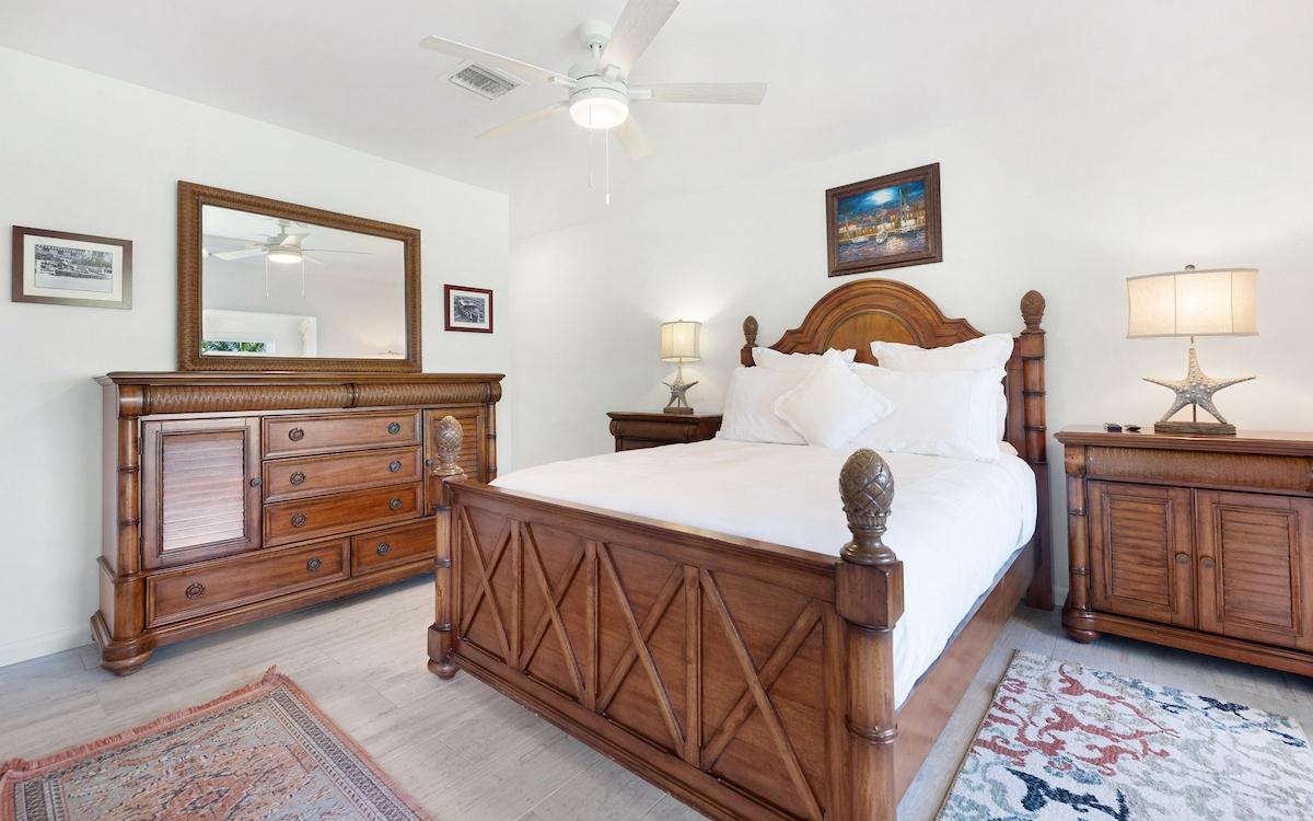 WANDERING SHORE DRIVE