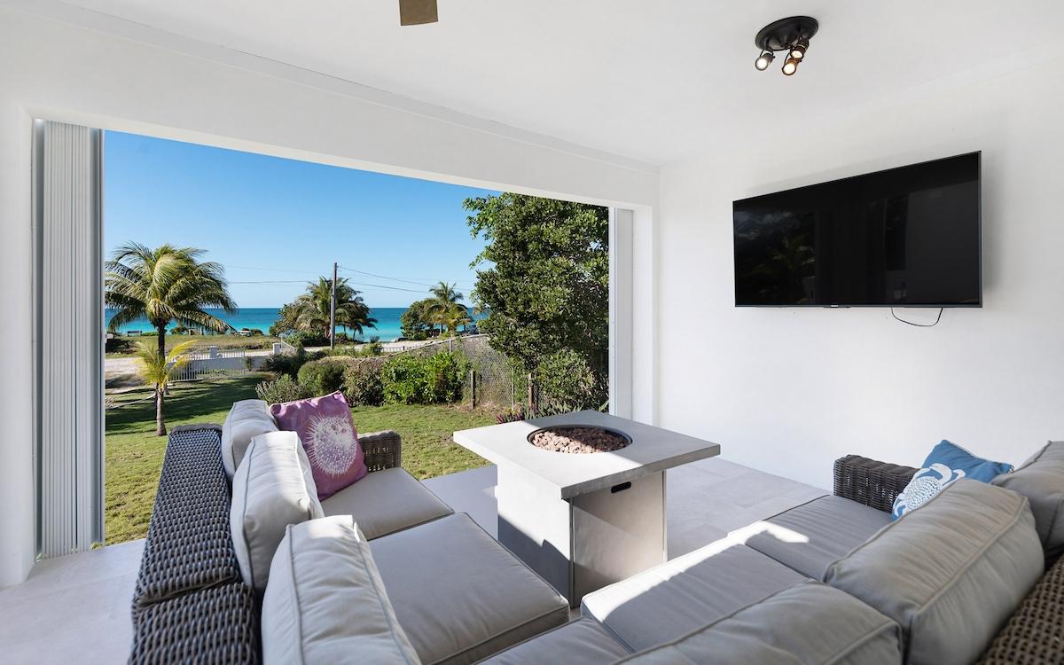 WANDERING SHORE DRIVE