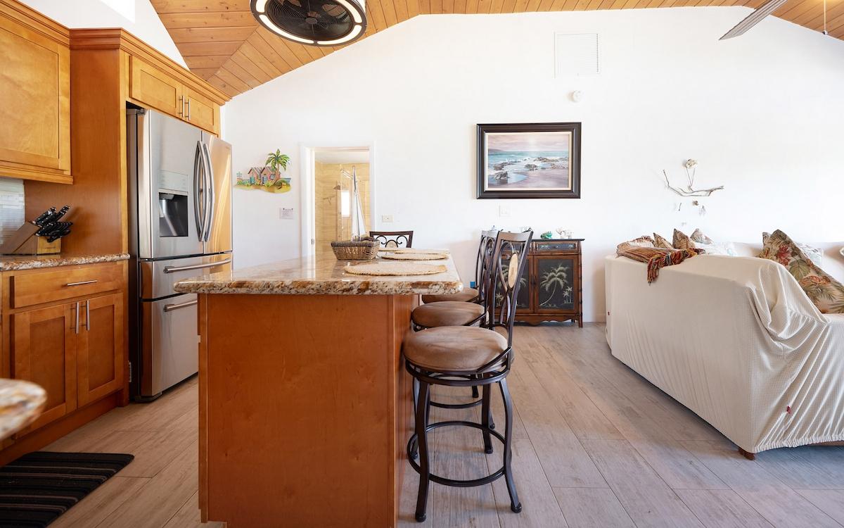 WANDERING SHORE DRIVE