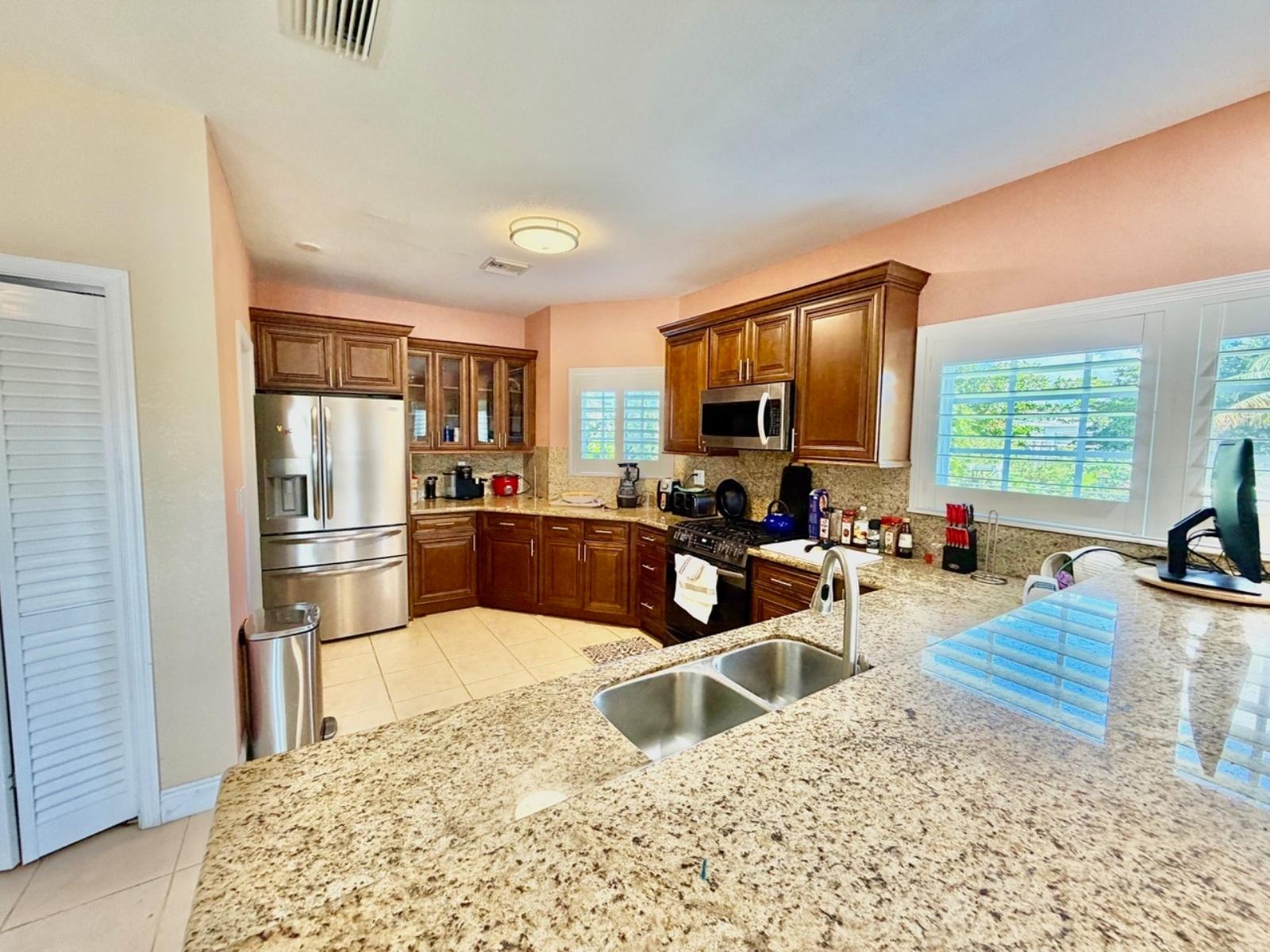 10 ALPINE LANE, PINE BAY