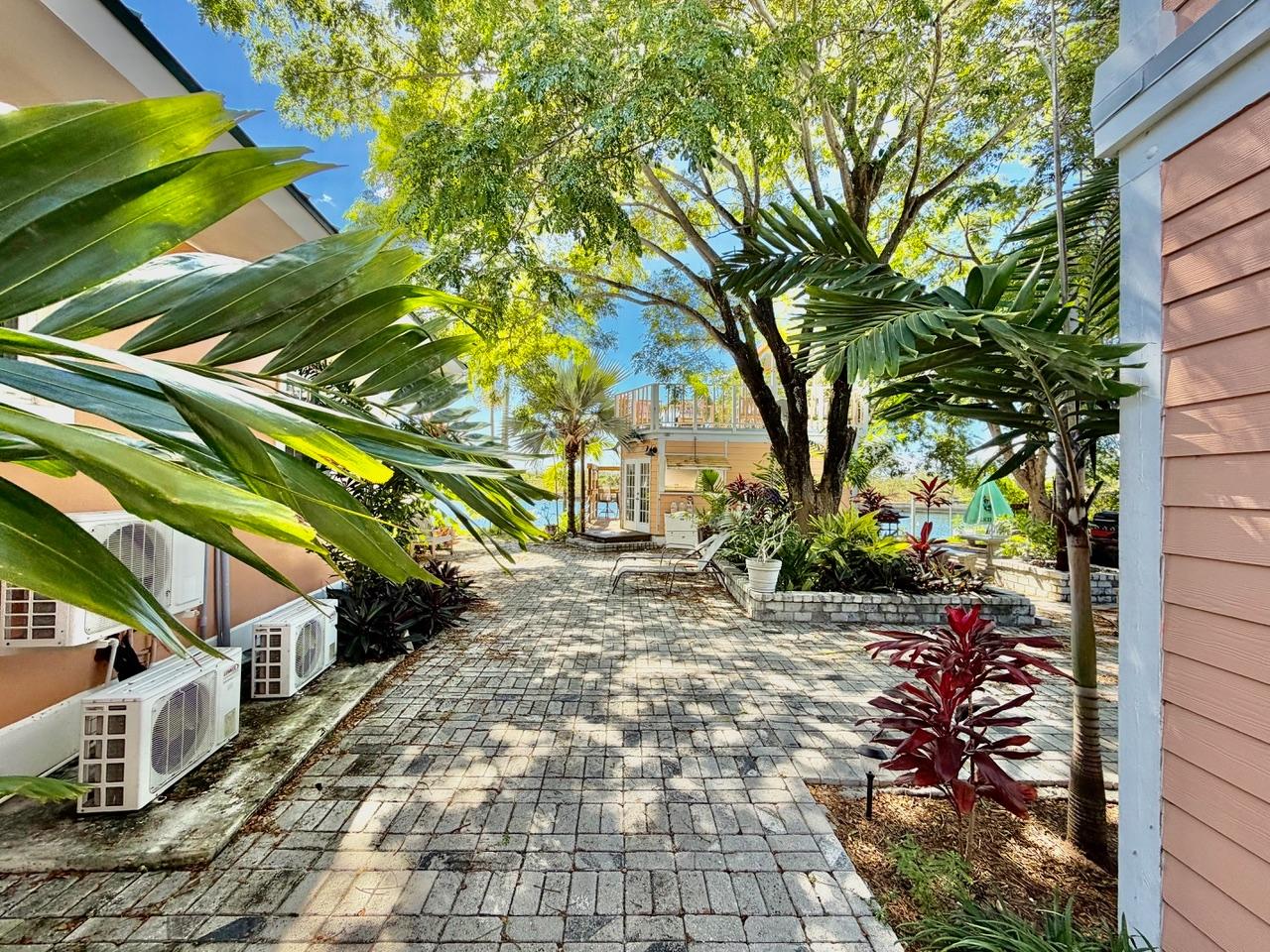 10 ALPINE LANE, PINE BAY