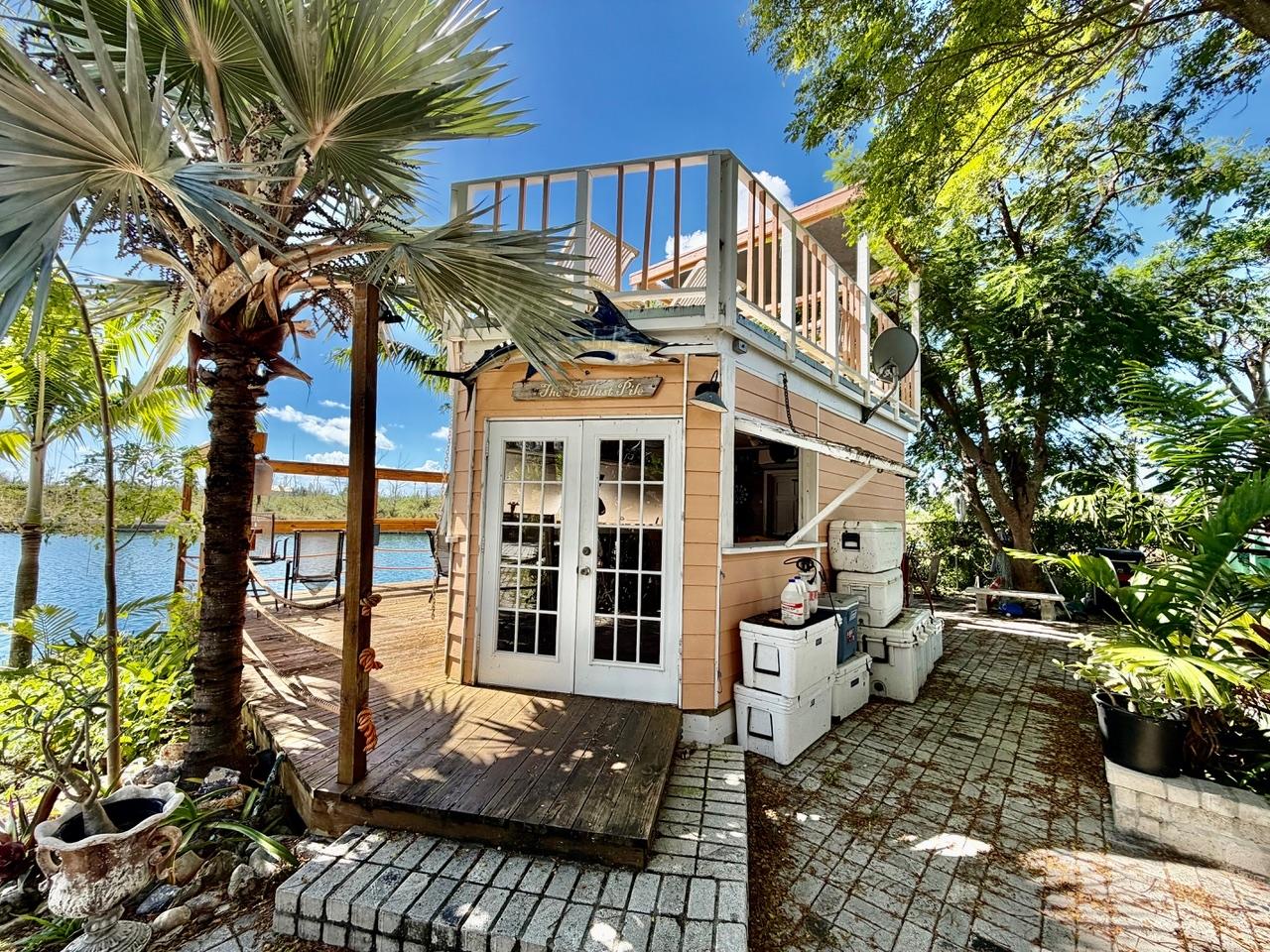 10 ALPINE LANE, PINE BAY