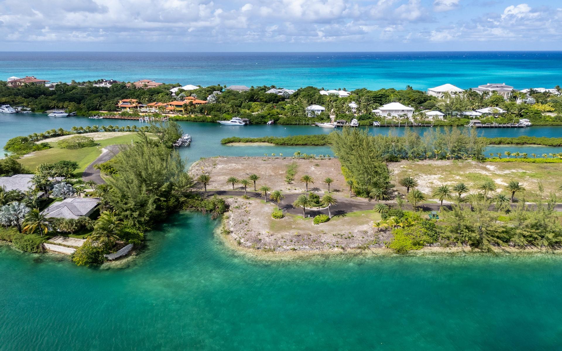 LOT 13/14, FINCASTLE IS.