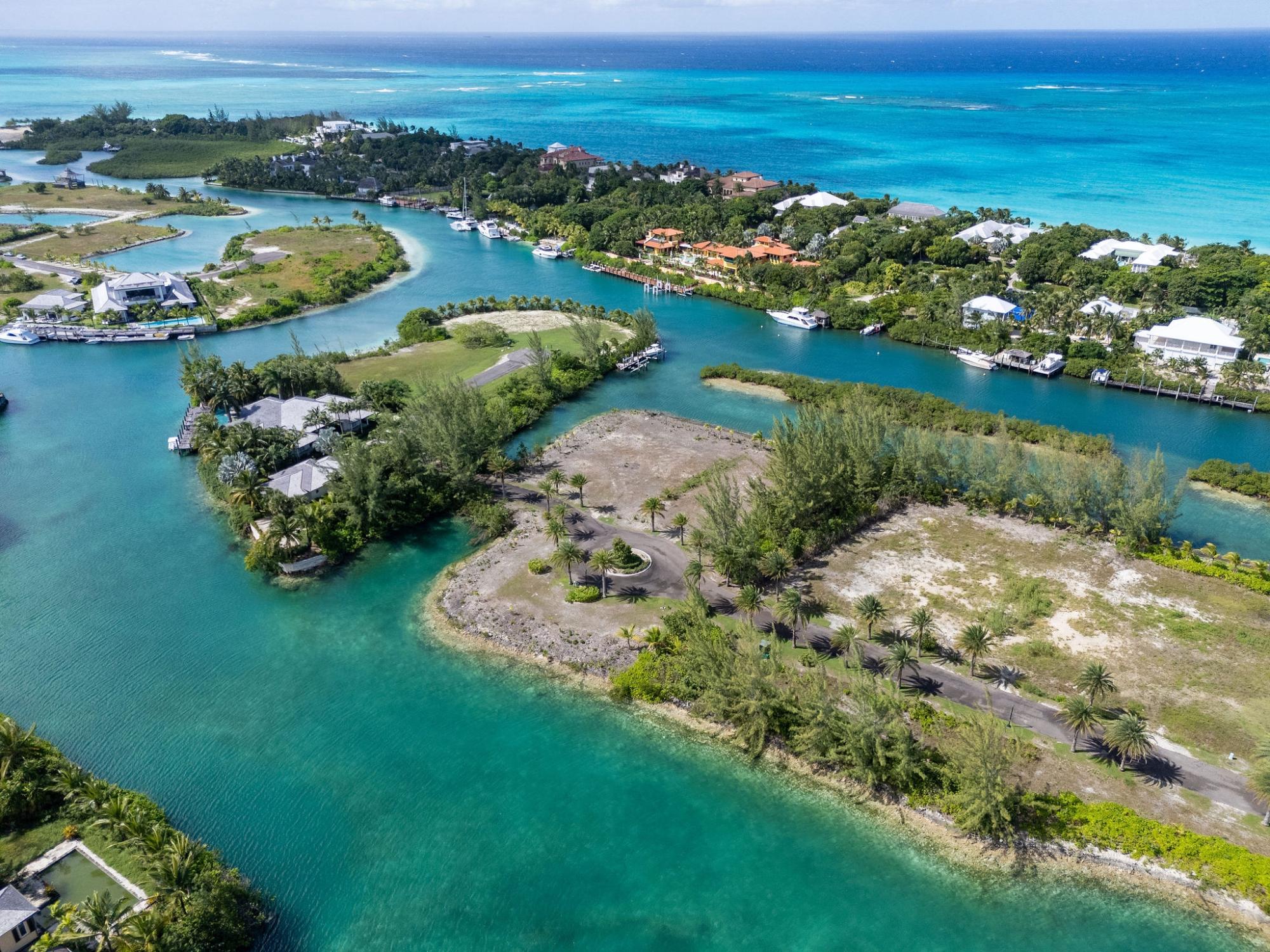 LOT 13/14, FINCASTLE IS.