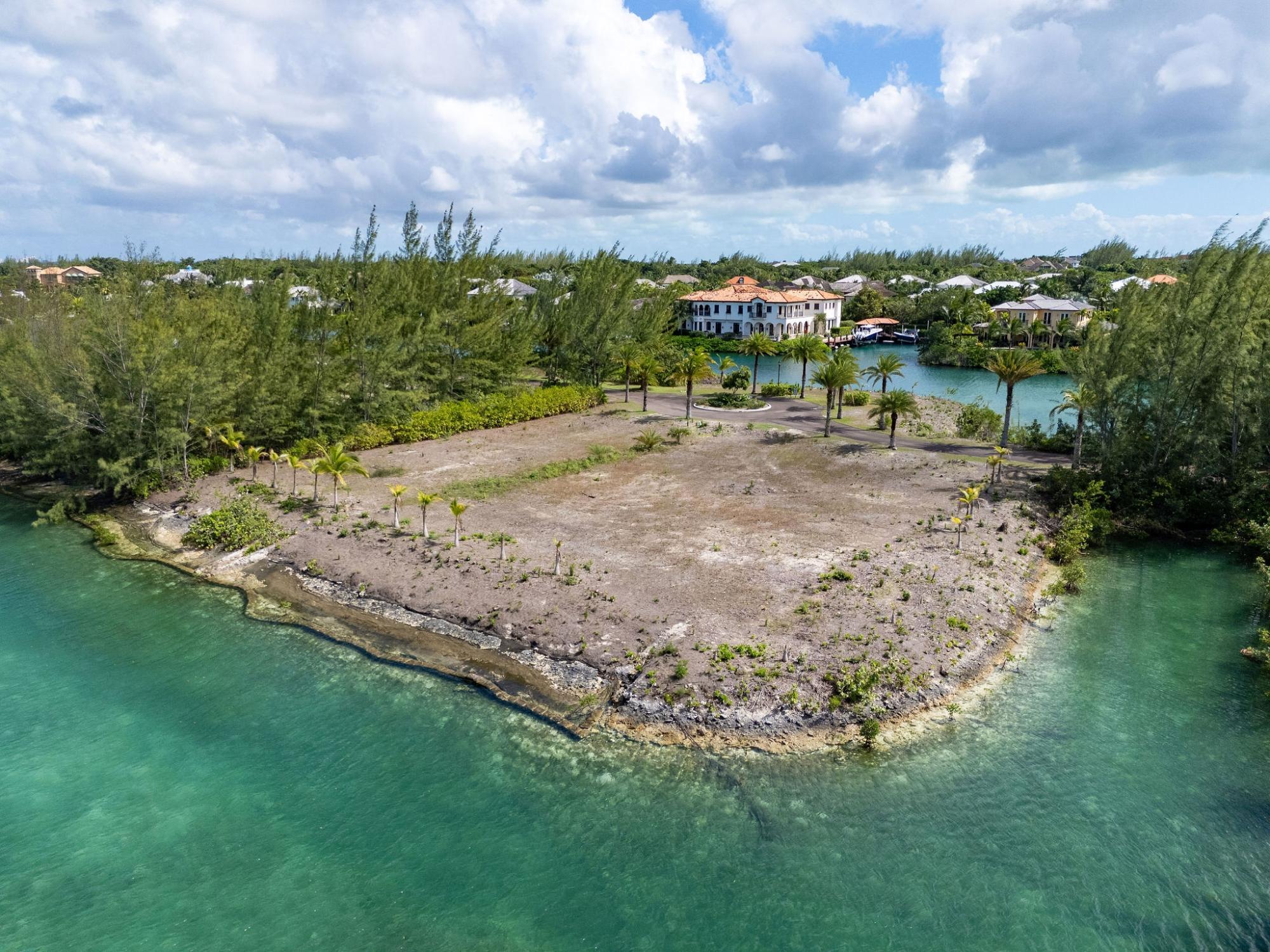 LOT 13/14, FINCASTLE IS.