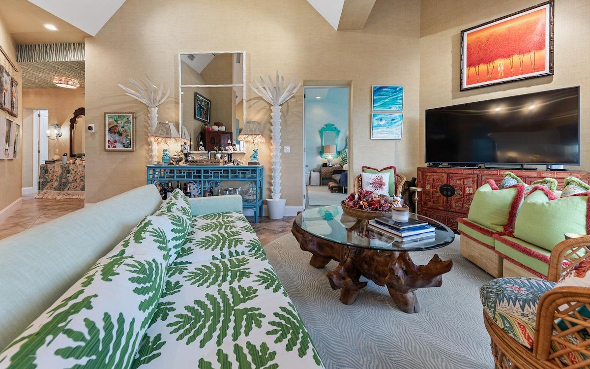 BLDG 4 LOVE BEACH WALK