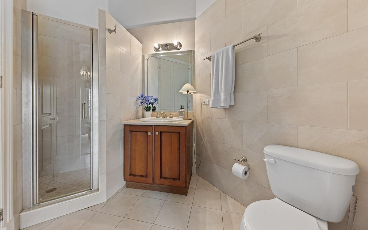 BLDG 4 LOVE BEACH WALK