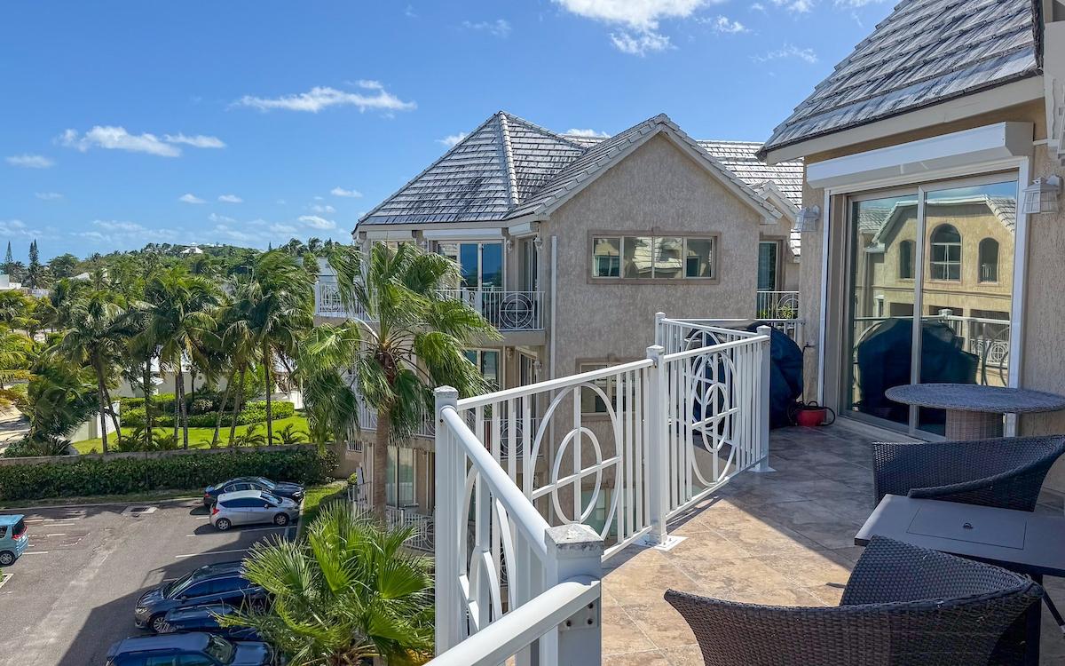 BLDG 4 LOVE BEACH WALK