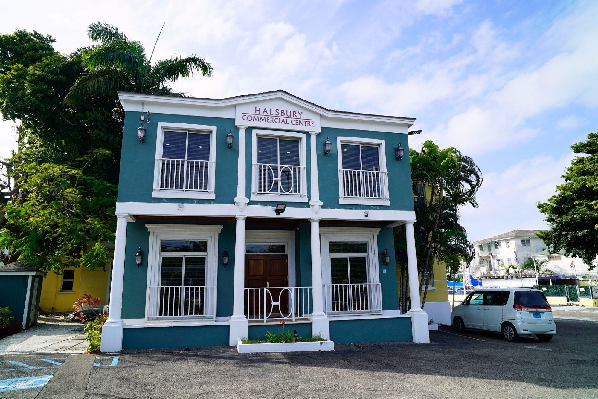 VILLAGE ROAD, HALSBURY CH