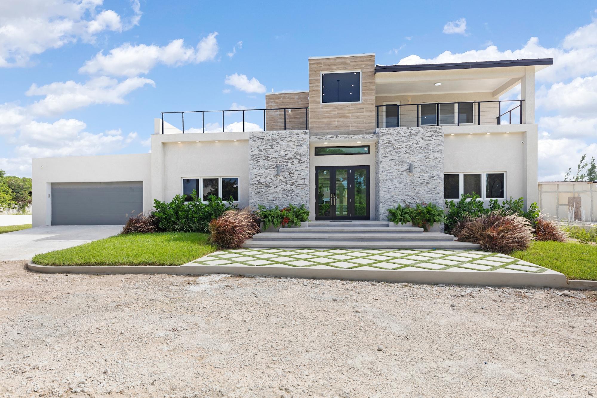 SUNRISE DRIVE, PORT NEW P