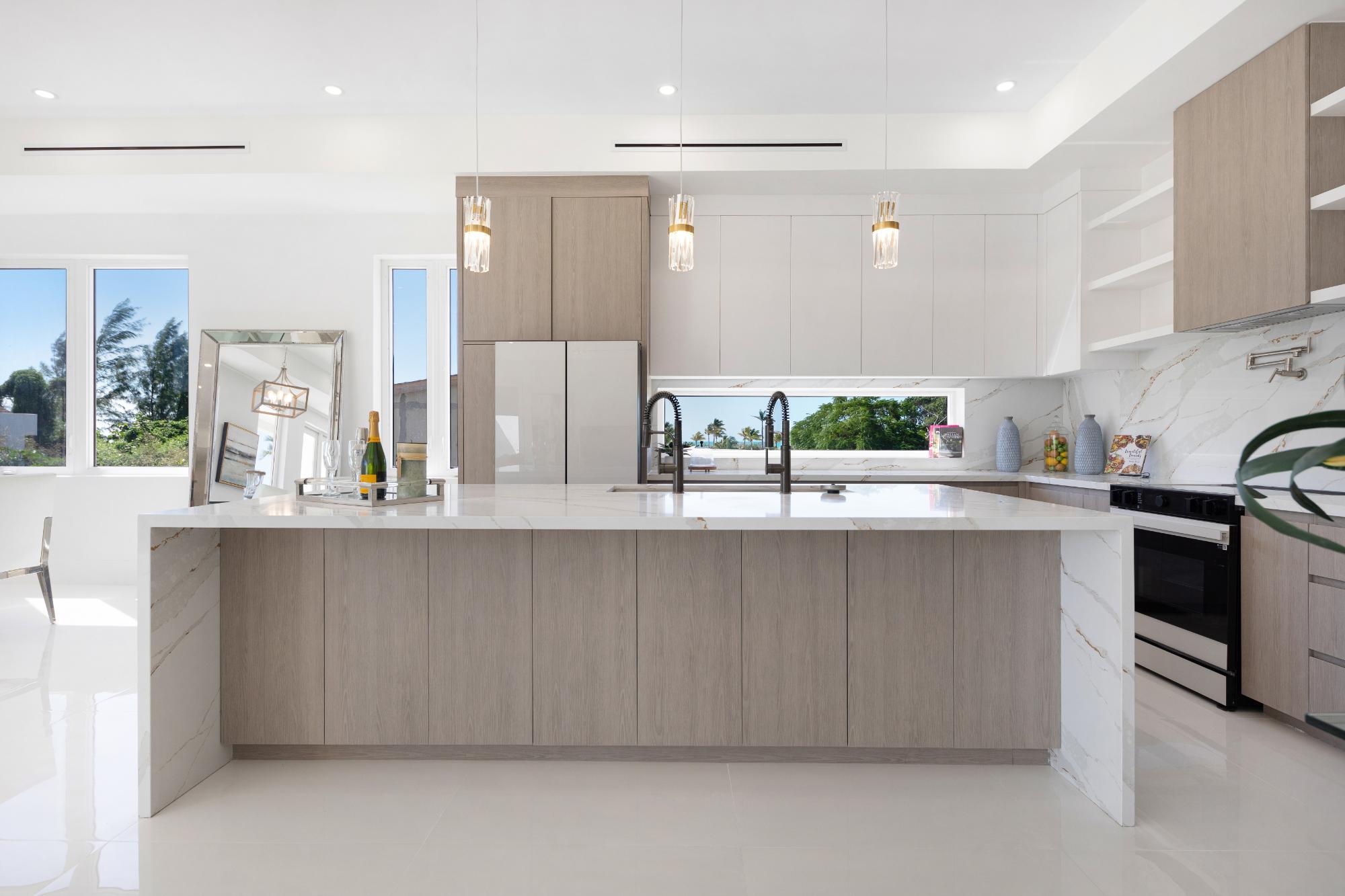 SUNRISE DRIVE, PORT NEW P