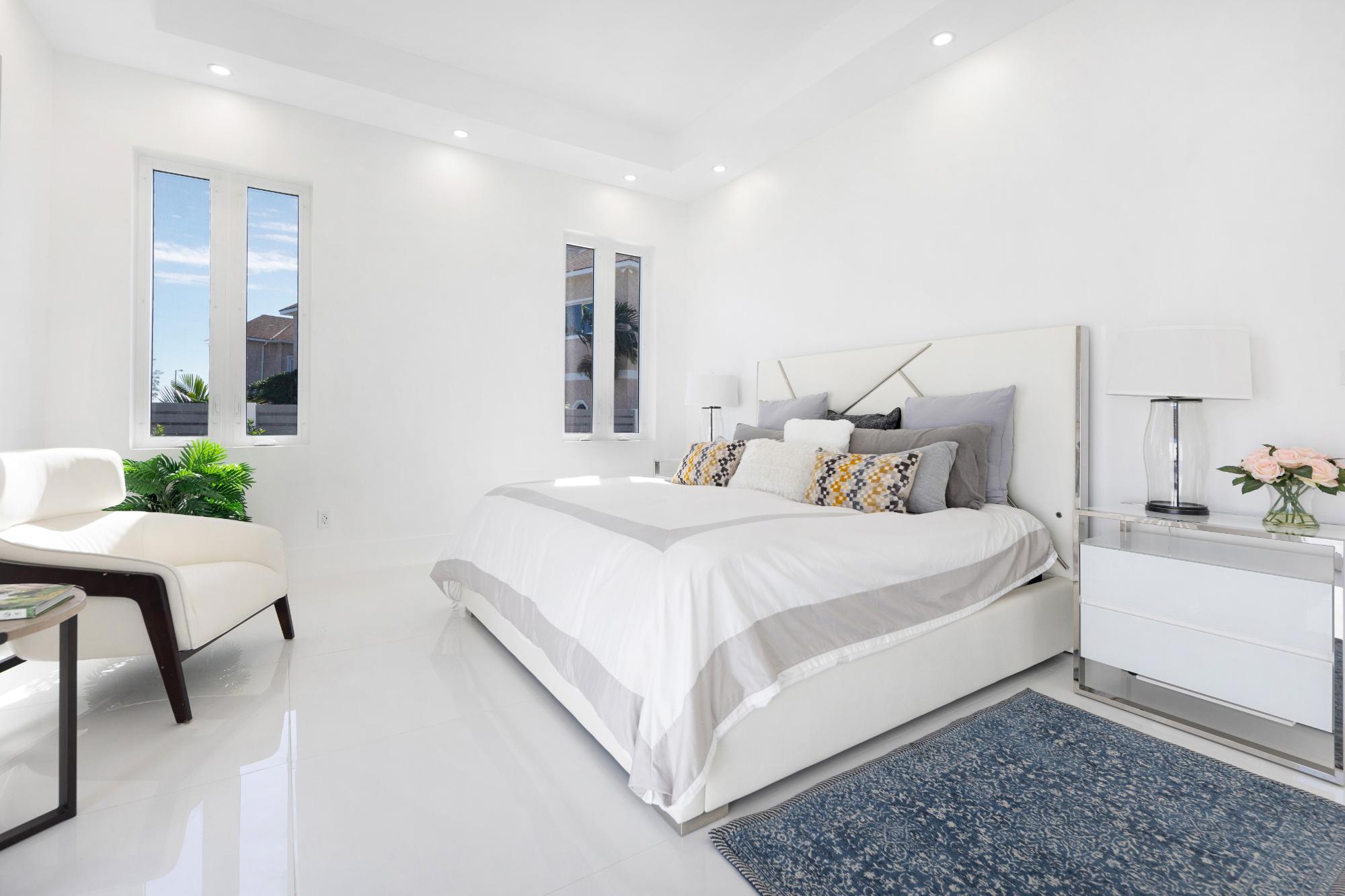 SUNRISE DRIVE, PORT NEW P