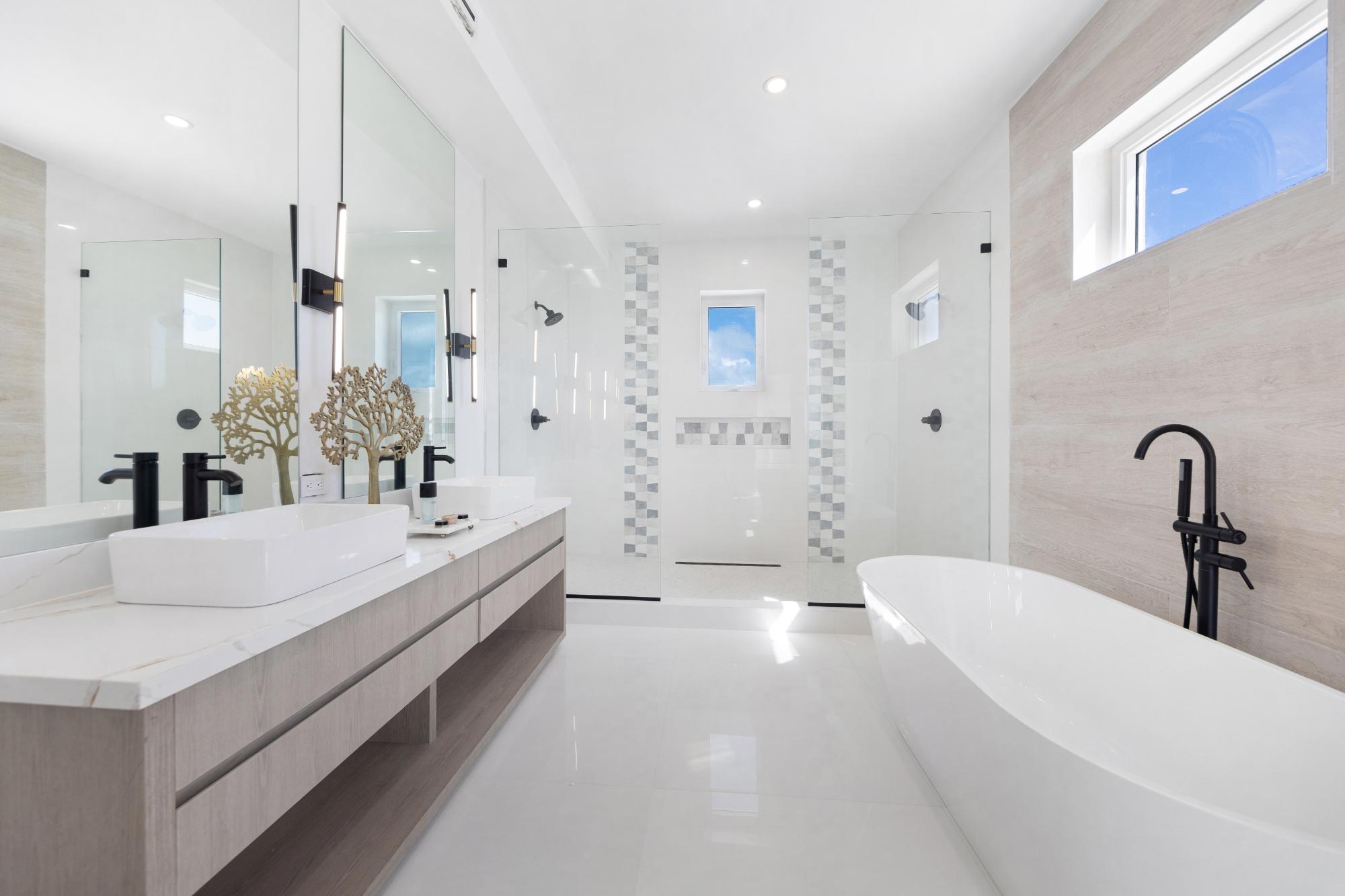 SUNRISE DRIVE, PORT NEW P