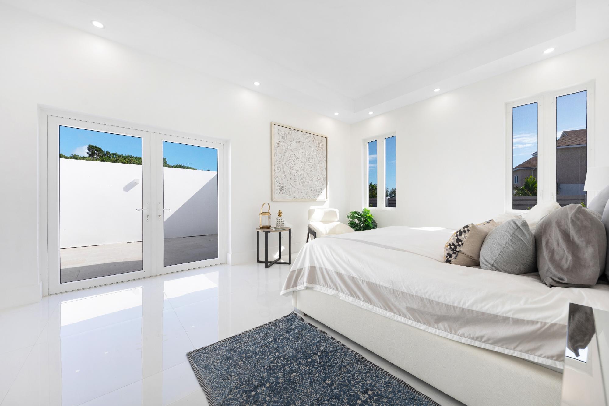 SUNRISE DRIVE, PORT NEW P