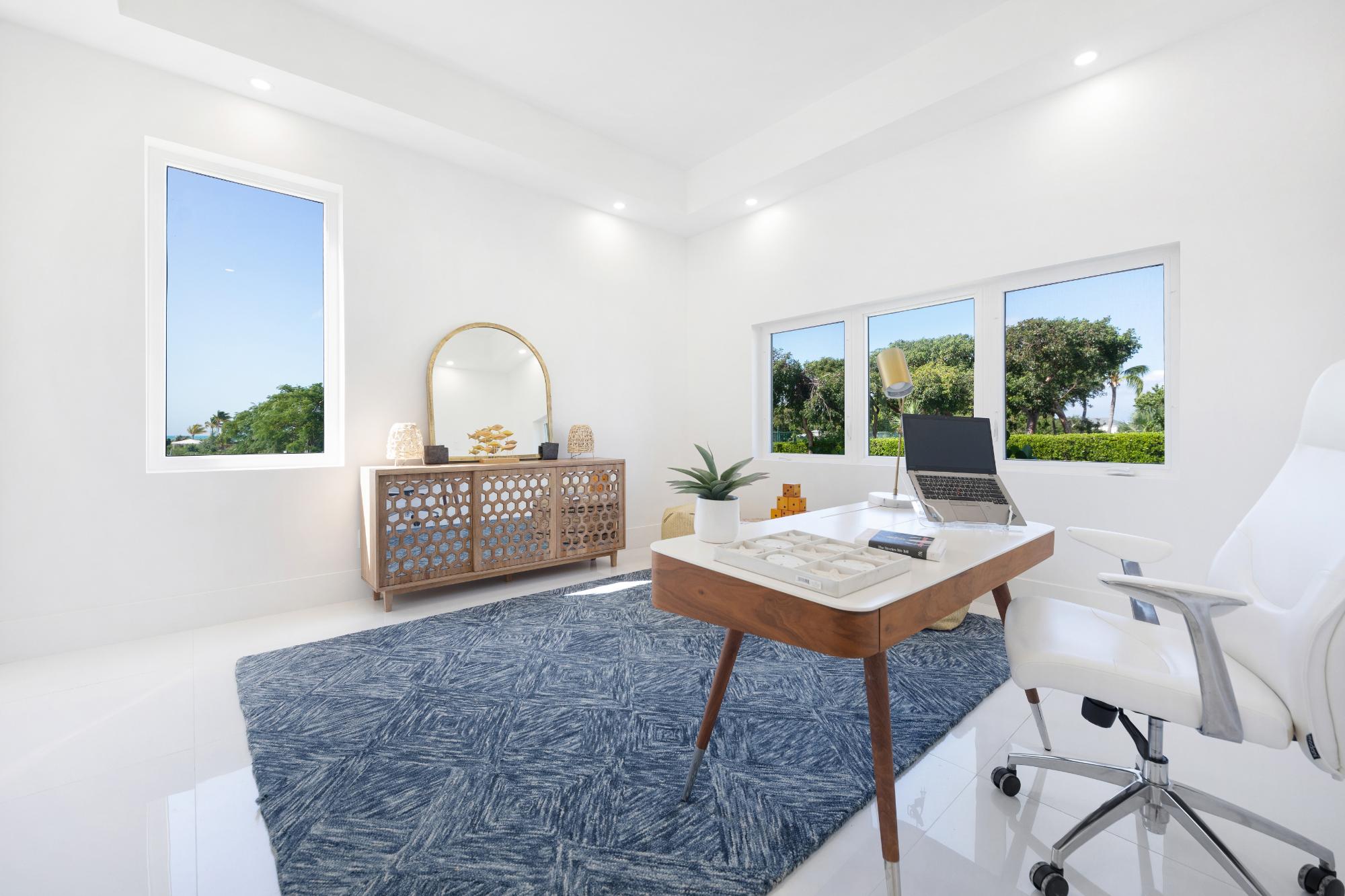 SUNRISE DRIVE, PORT NEW P