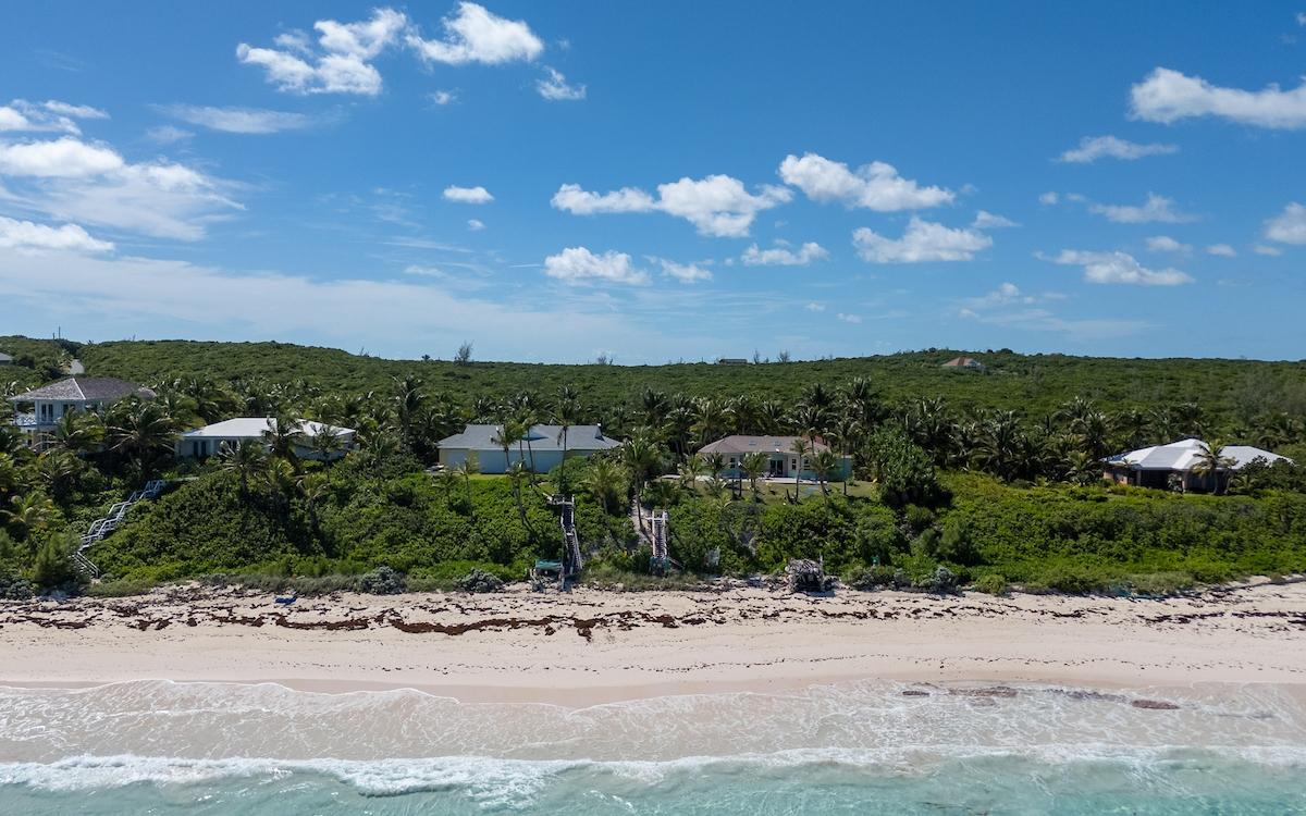 8 BREEZE AWAY ESTATES