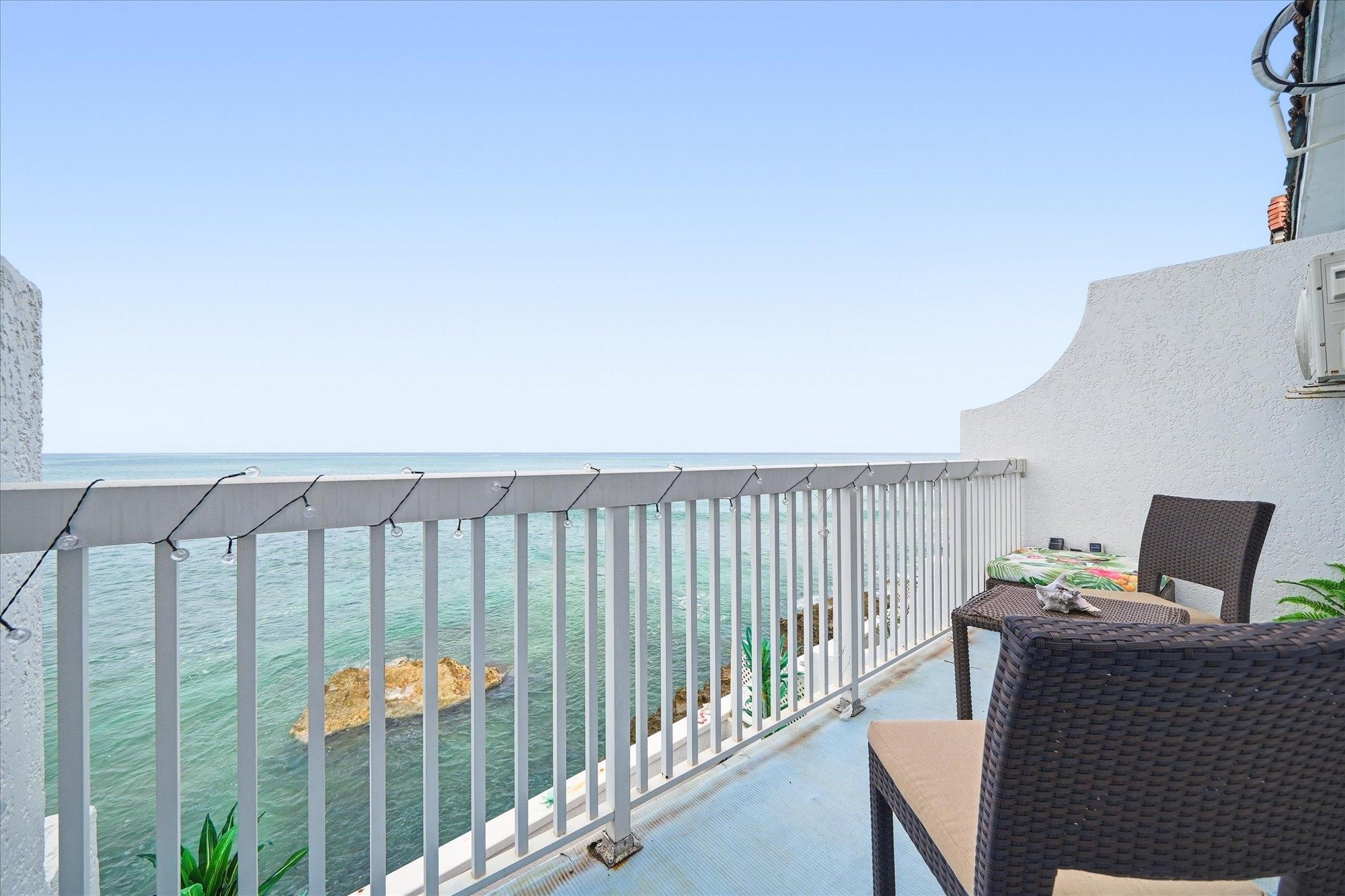 60 DELAPORTE POINT