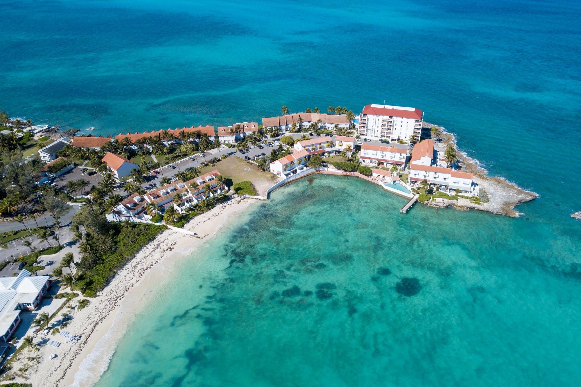 60 DELAPORTE POINT
