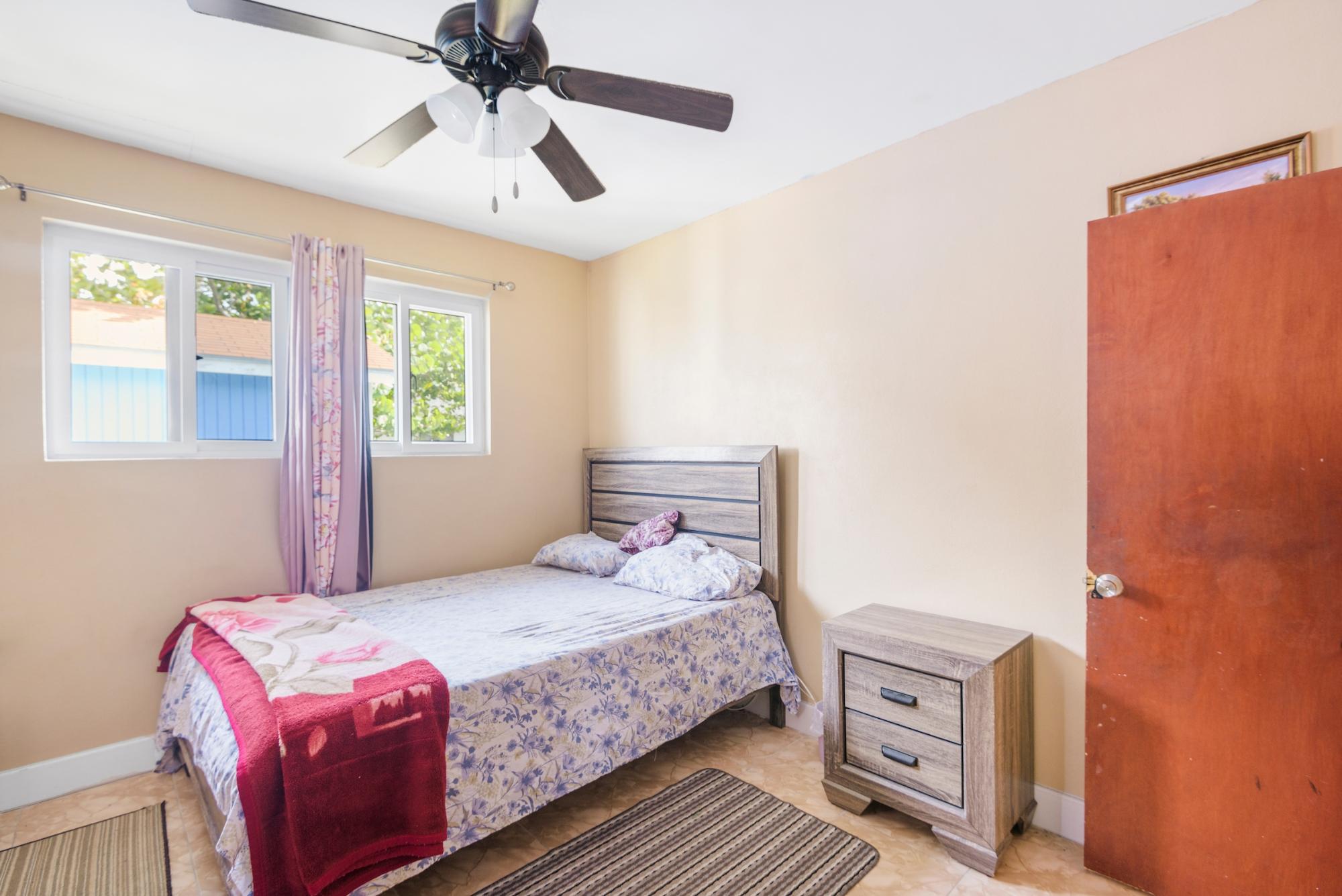 KNOWLES DR, FAITH GARDENS