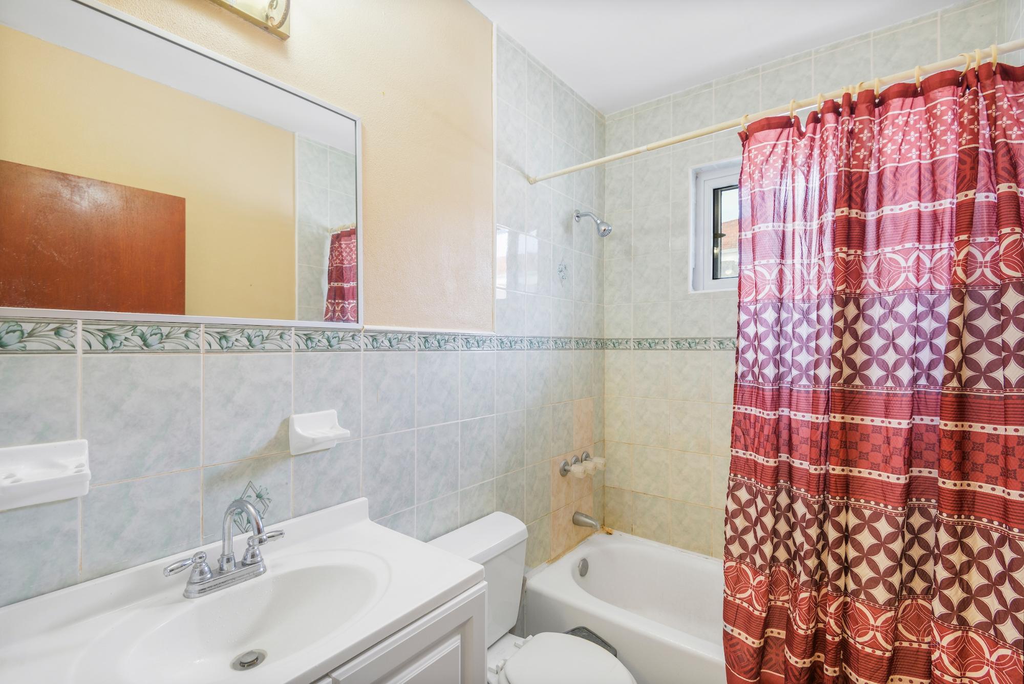 KNOWLES DR, FAITH GARDENS