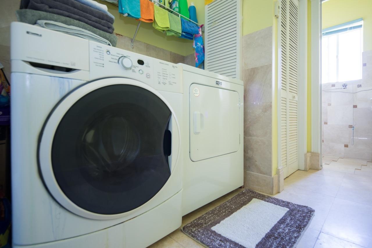 COLONY BAY TRI-PLEX EST.