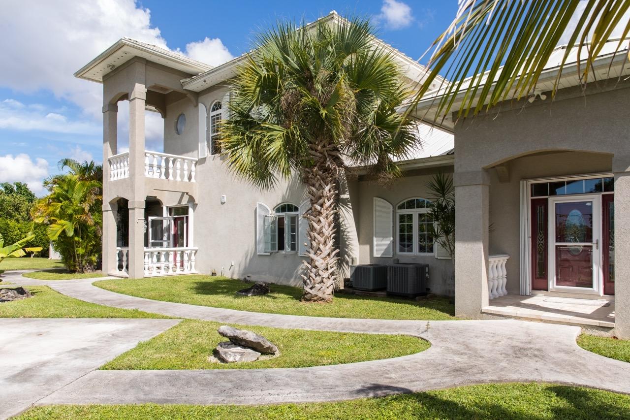 COLONY BAY TRI-PLEX EST.