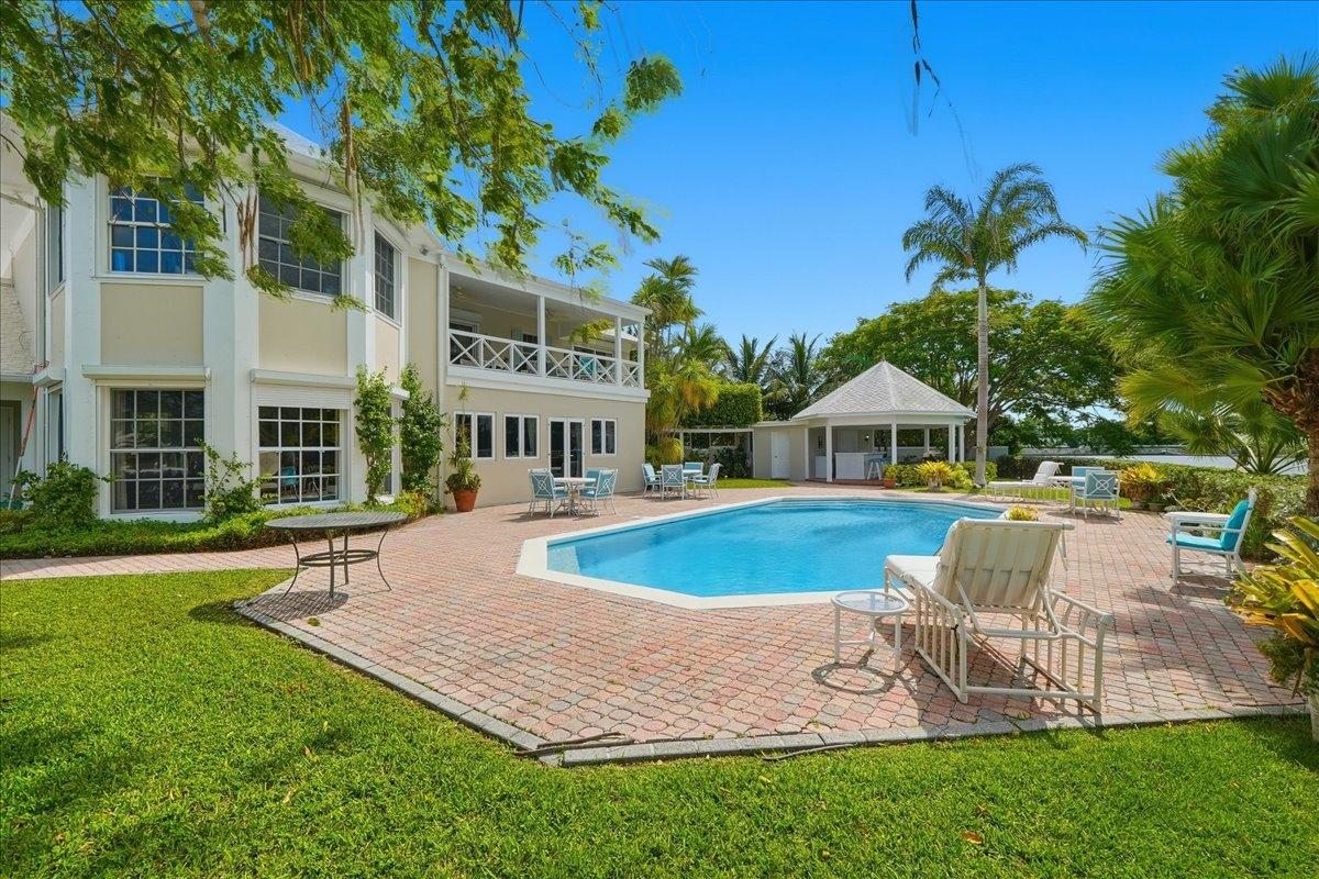 8 PORT NEW PROVIDENCE