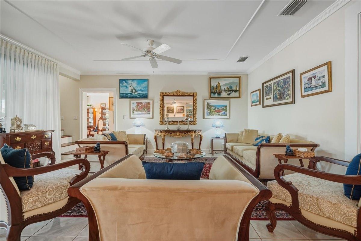 8 PORT NEW PROVIDENCE