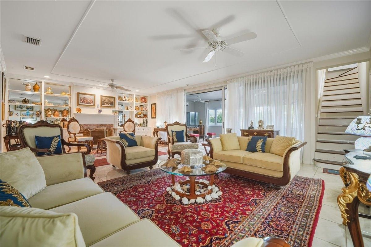 8 PORT NEW PROVIDENCE