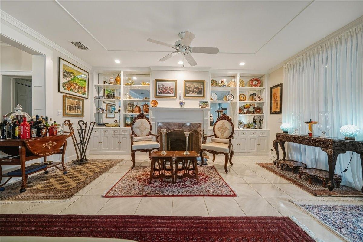 8 PORT NEW PROVIDENCE