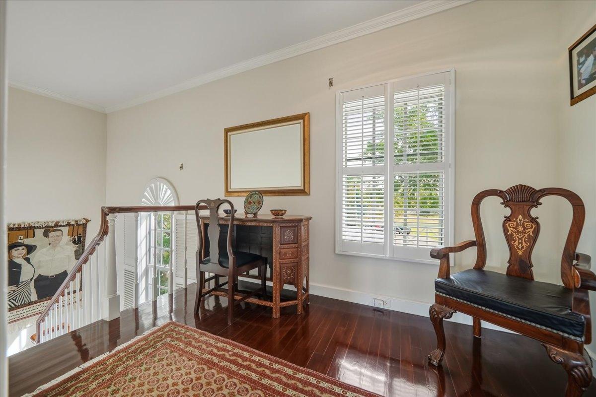 8 PORT NEW PROVIDENCE