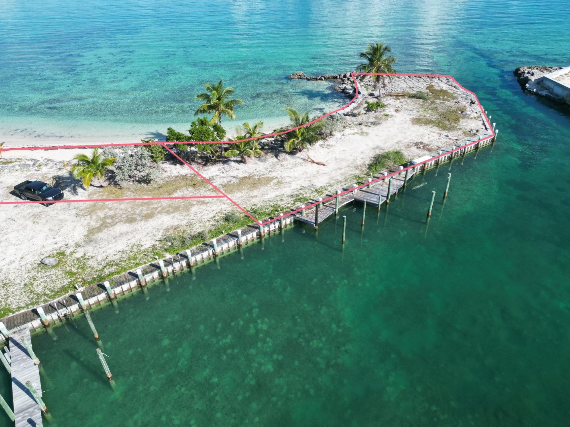 PELICAN SHORES/DUCK POND