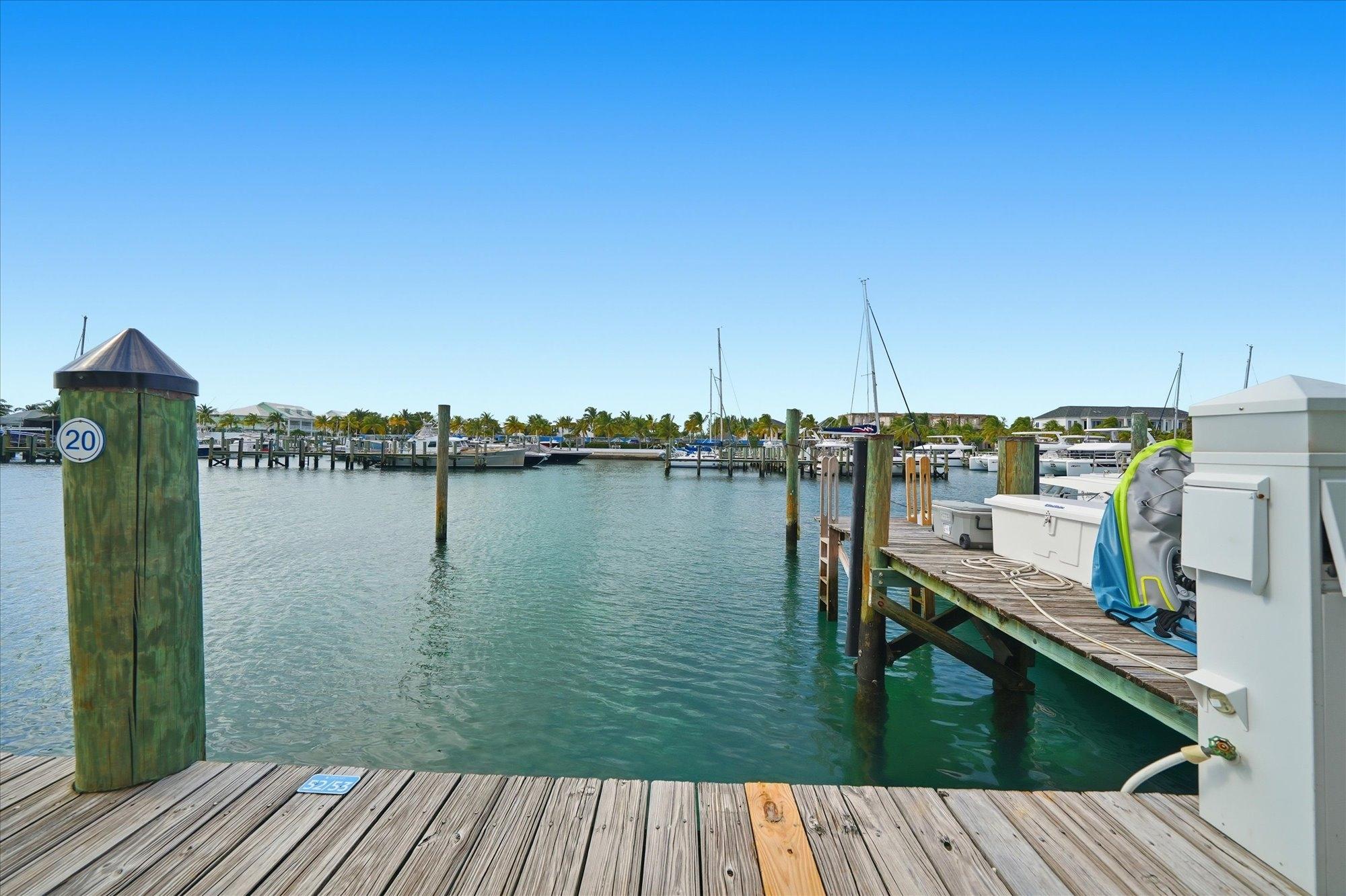BOAT SLIP 52/53 PALM CAY