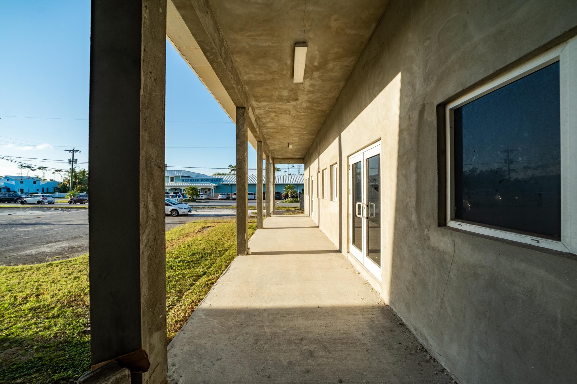 CORAL ROAD & PONCE DE LEO